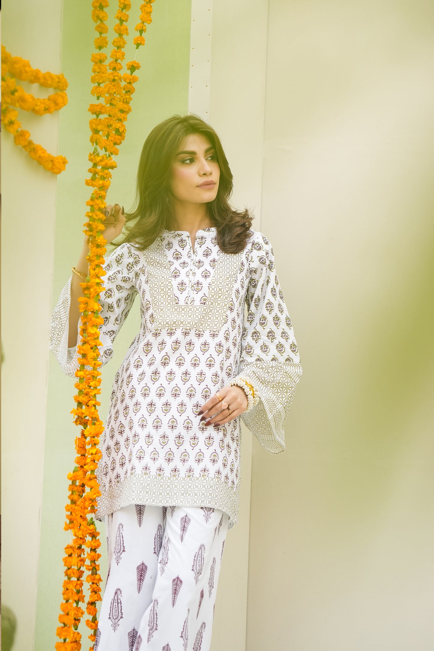 LADIES SAFA E GUL SUIT Reality