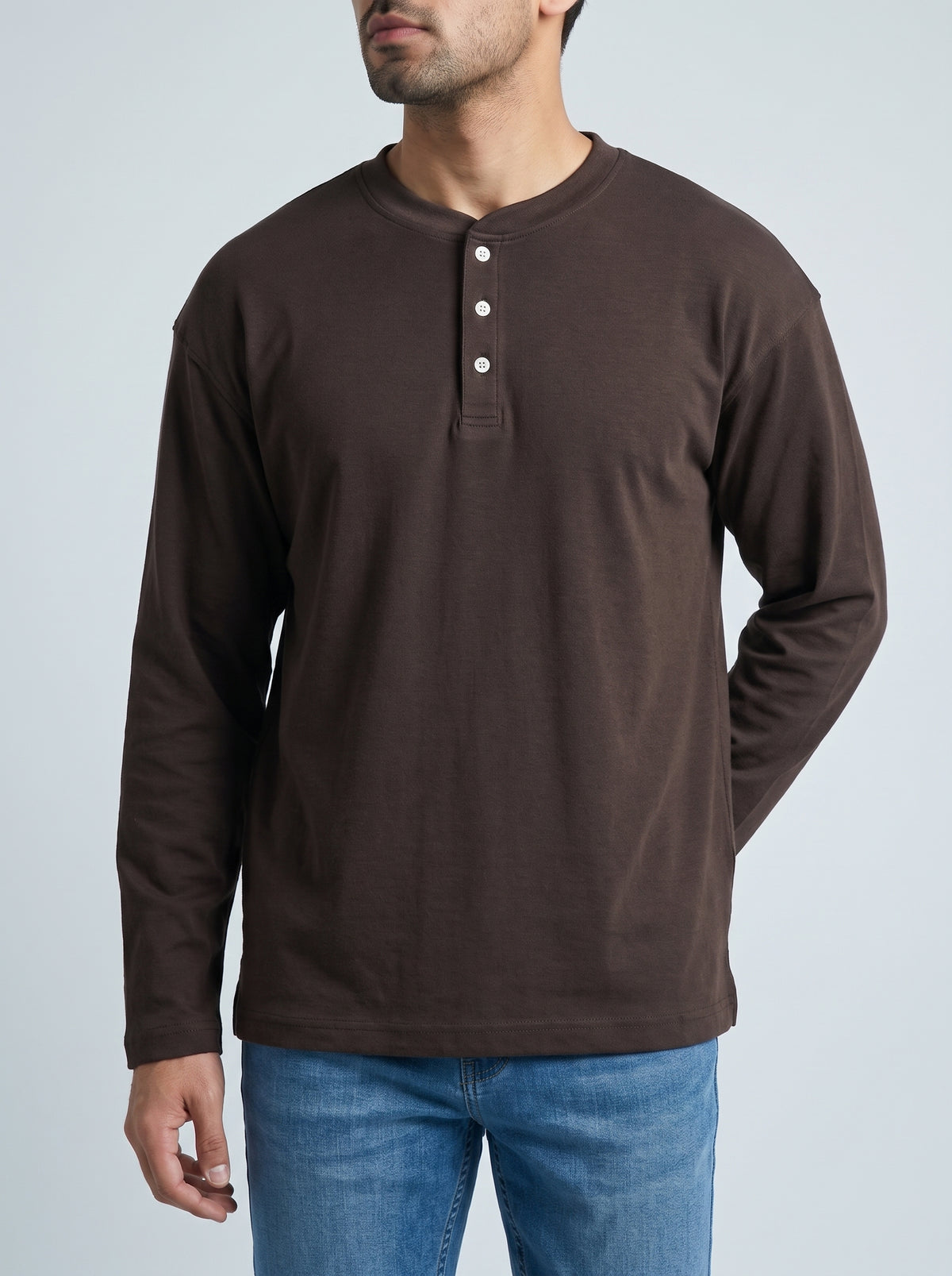 HENLEY NECK CHARCOAL TEE
