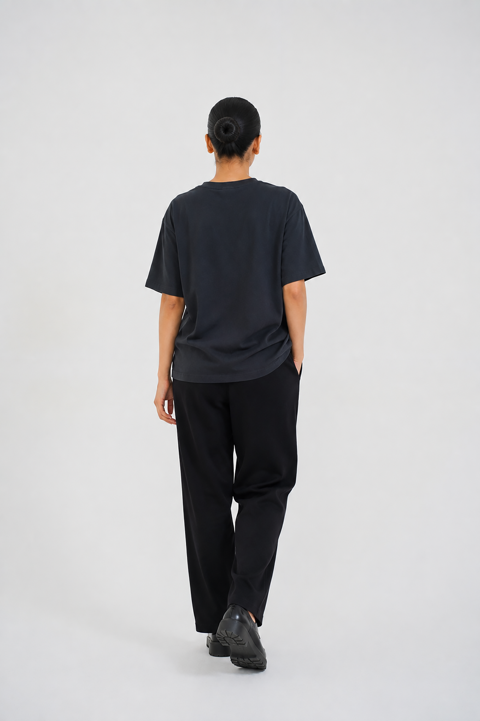 LADIES 2014 GRAPHIC DARK GREY TEE Reality