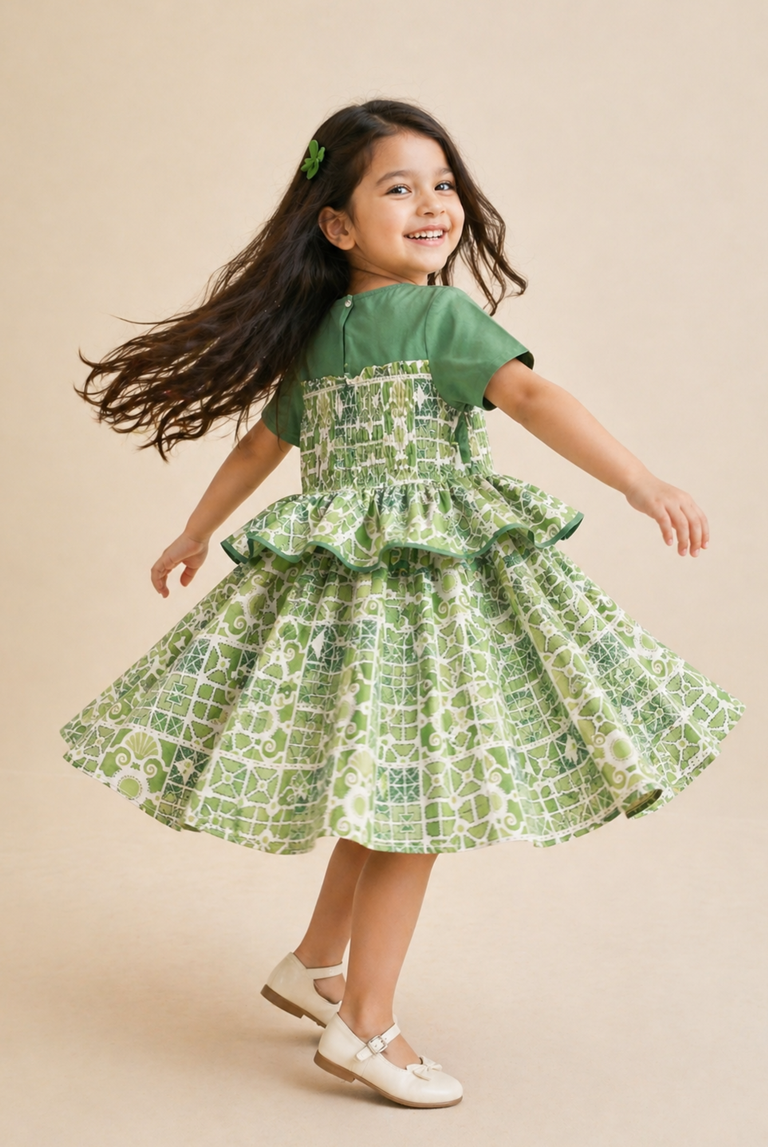 GIRLS GREEN FROCK Reality