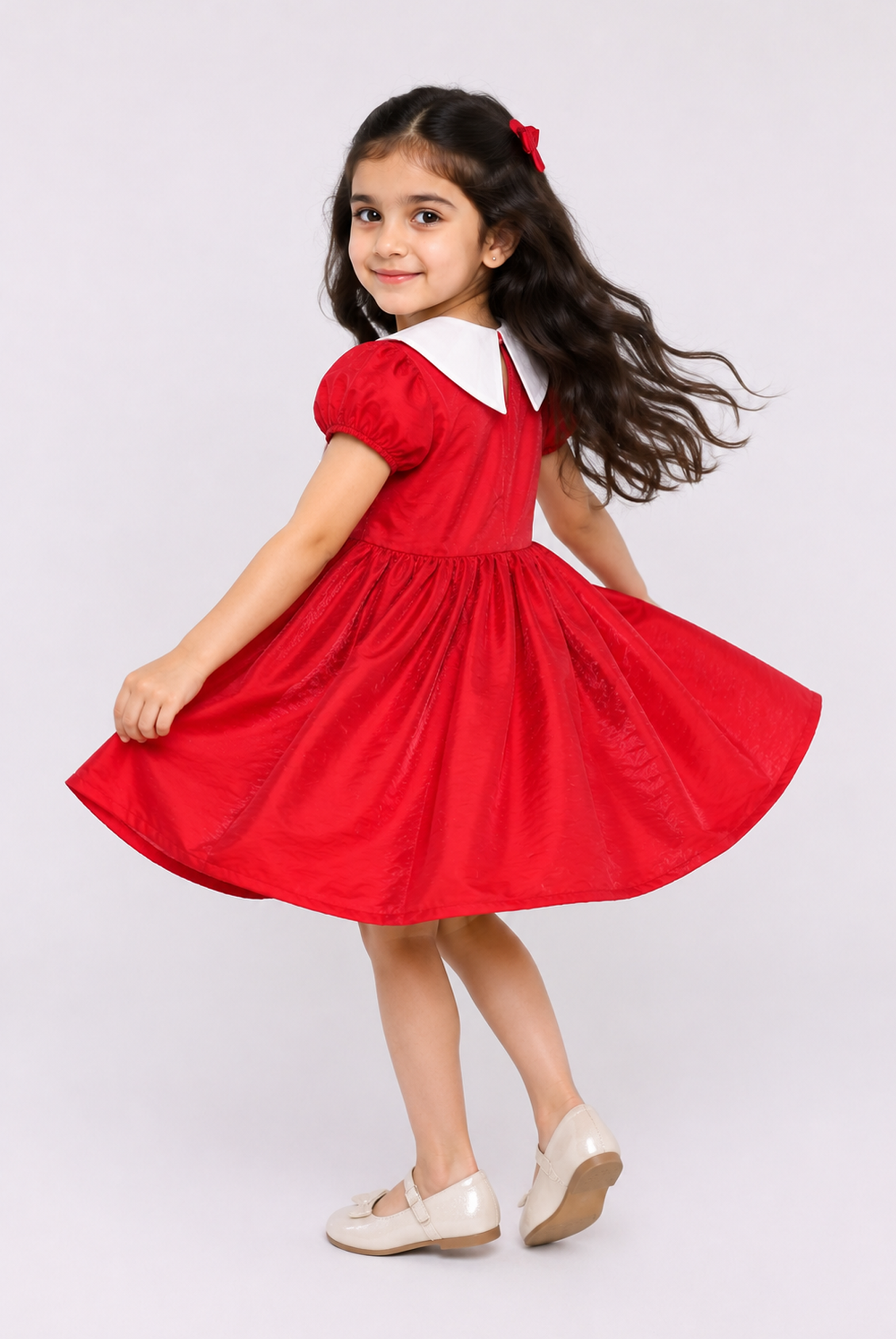 GIRLS RED FROCK Reality