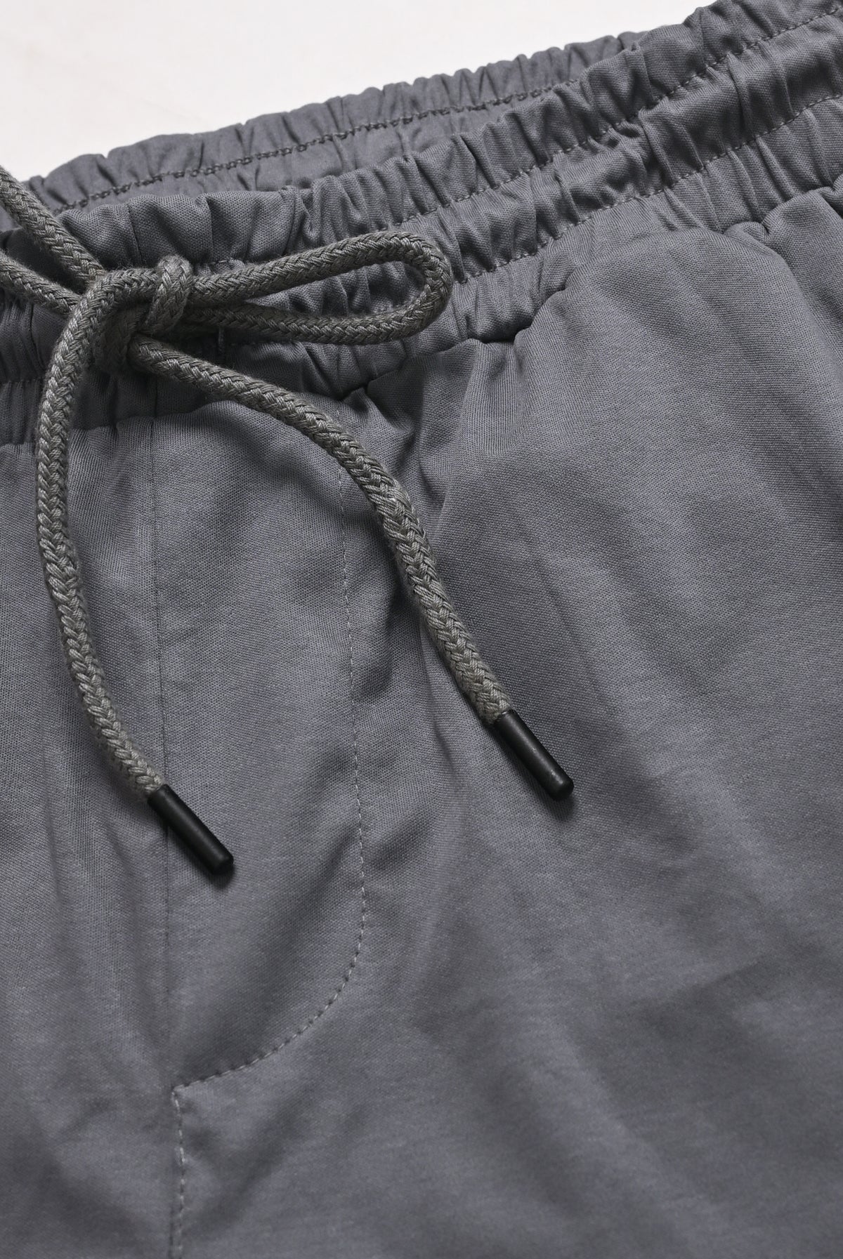 SIX POCKET GRAY TROUSER Reality