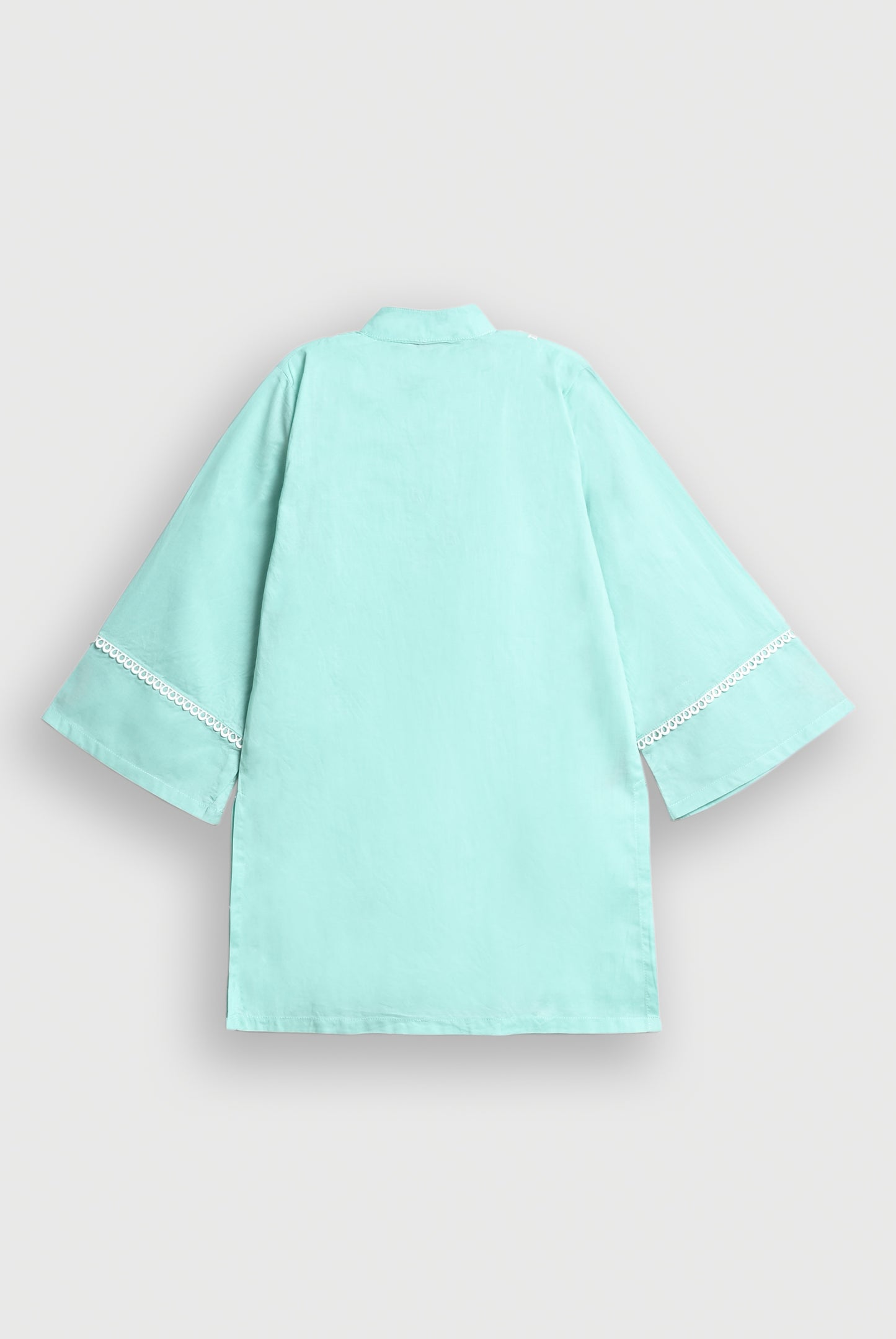 CELADON GRACE SEE GREEN SUIT Reality