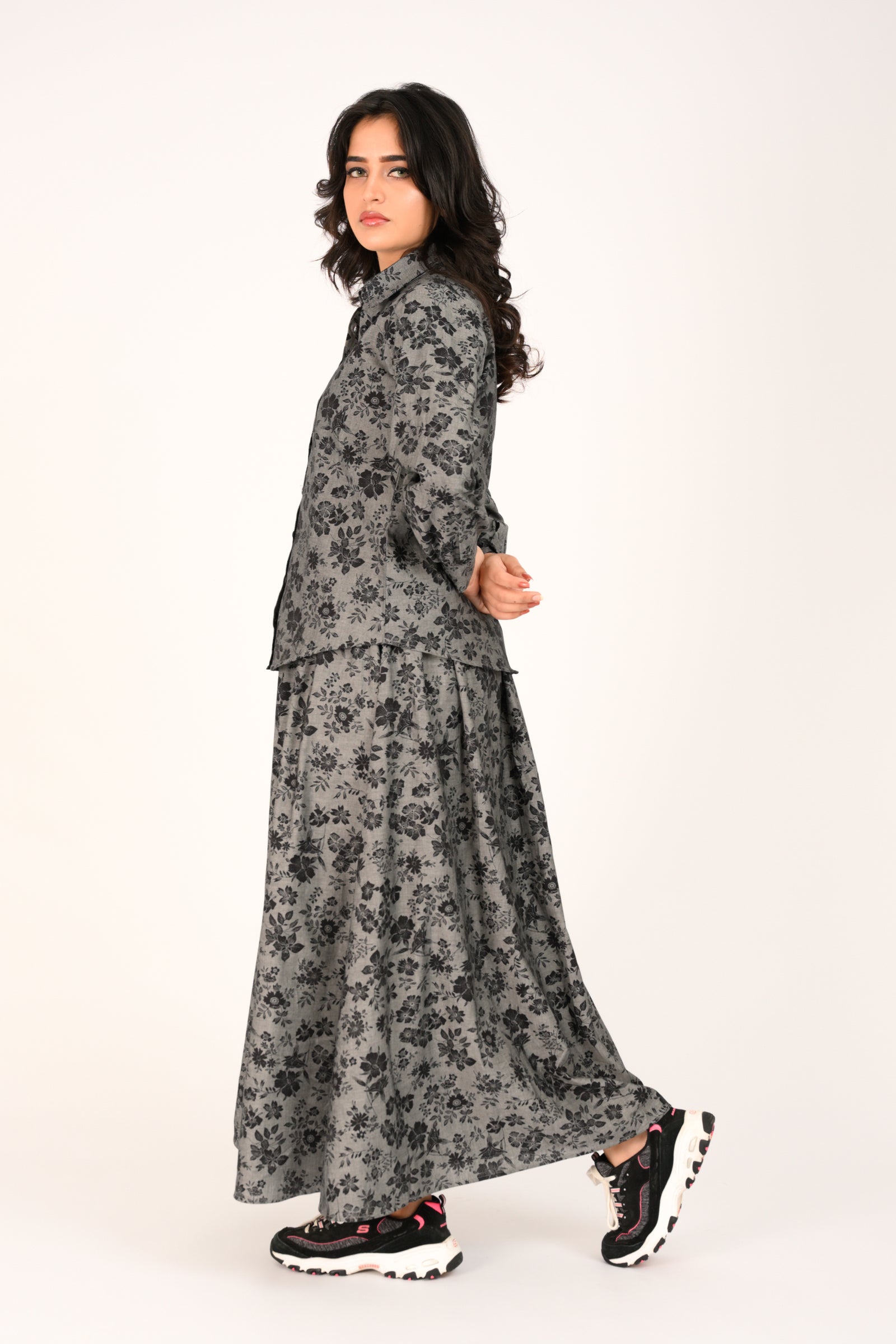 MONO CHROME HAZE GREY Reality