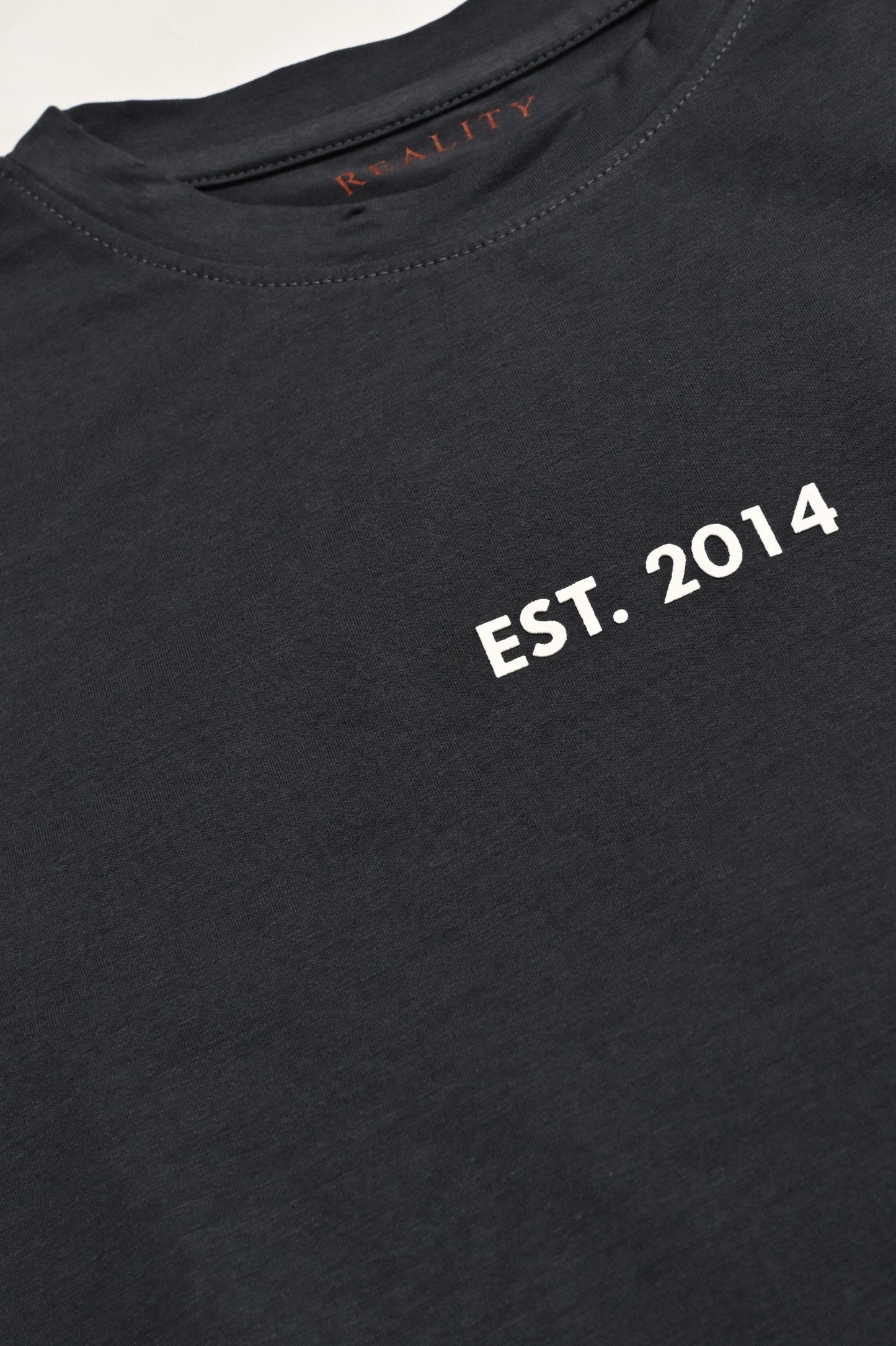 MEN 2014 GRAPHIC DARK GREY TEE Reality