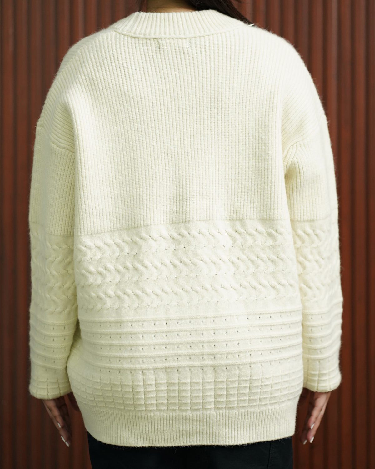 CREAM SWEATER Reality