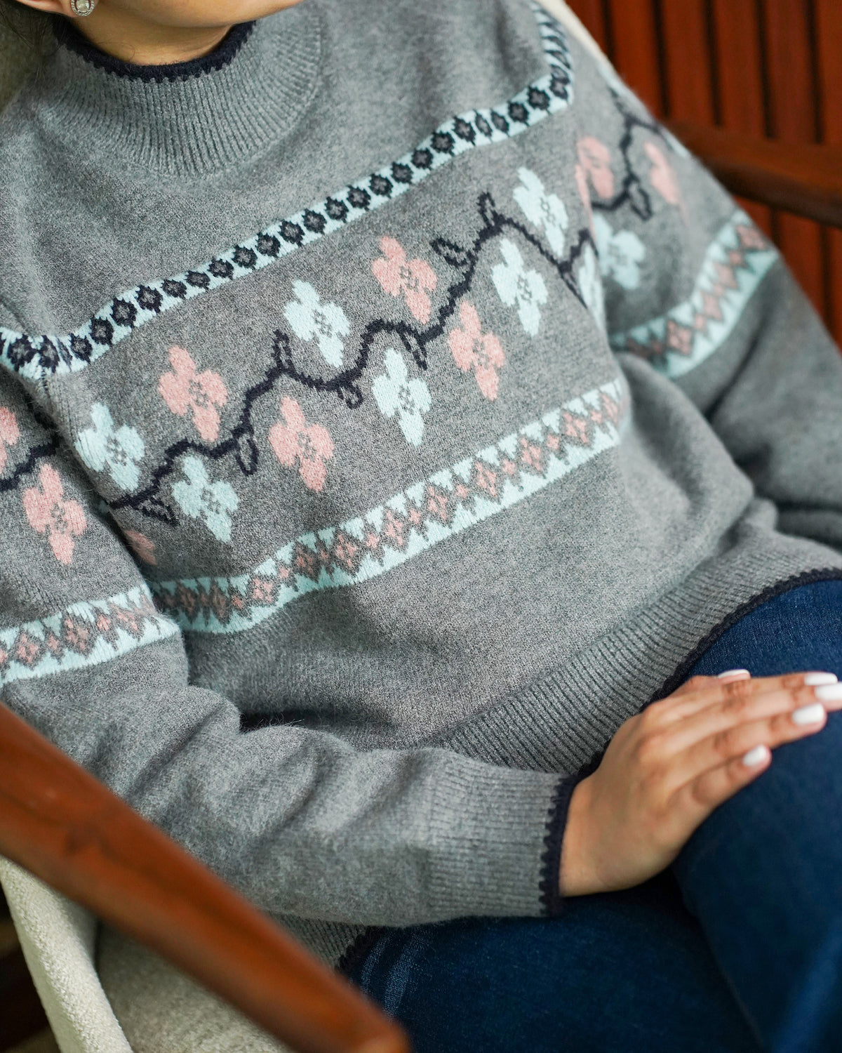 LADIES GRAY SWEATER Reality