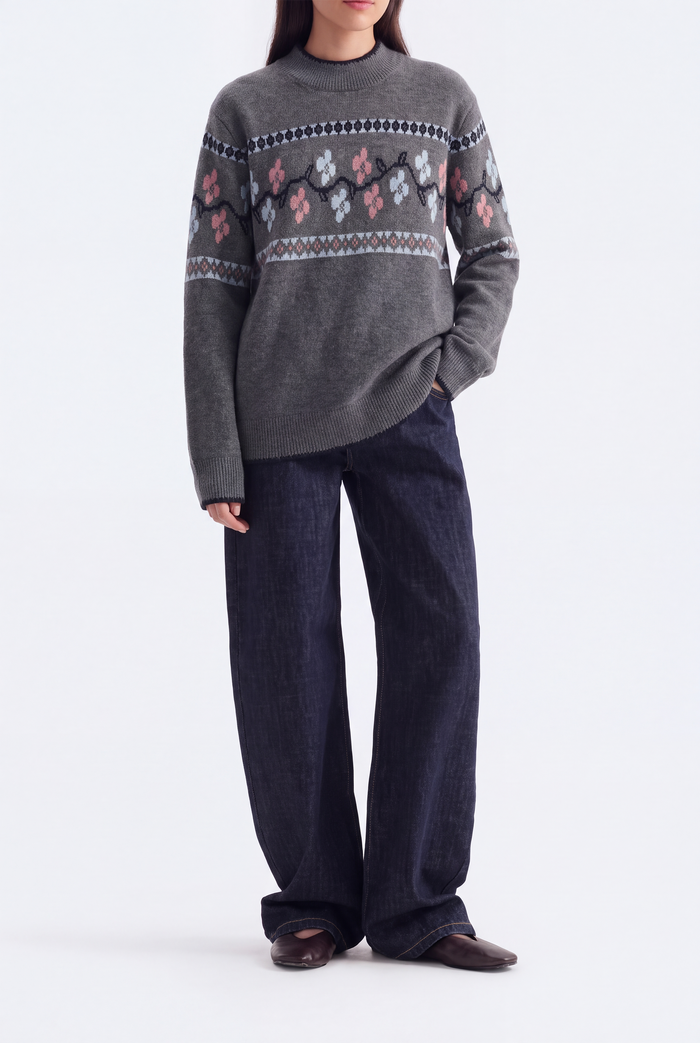 LADIES GRAY SWEATER