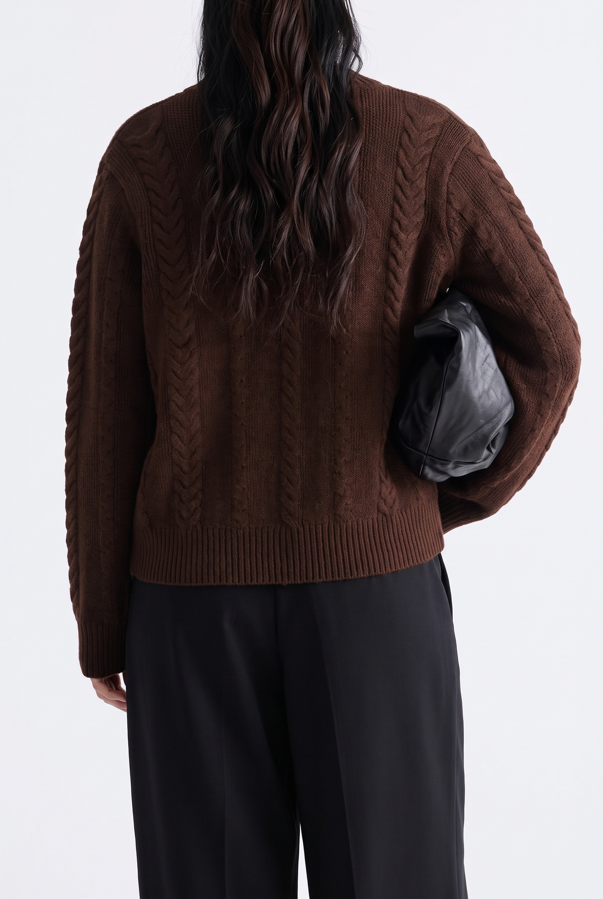 CHOCLATE SWEATER Reality