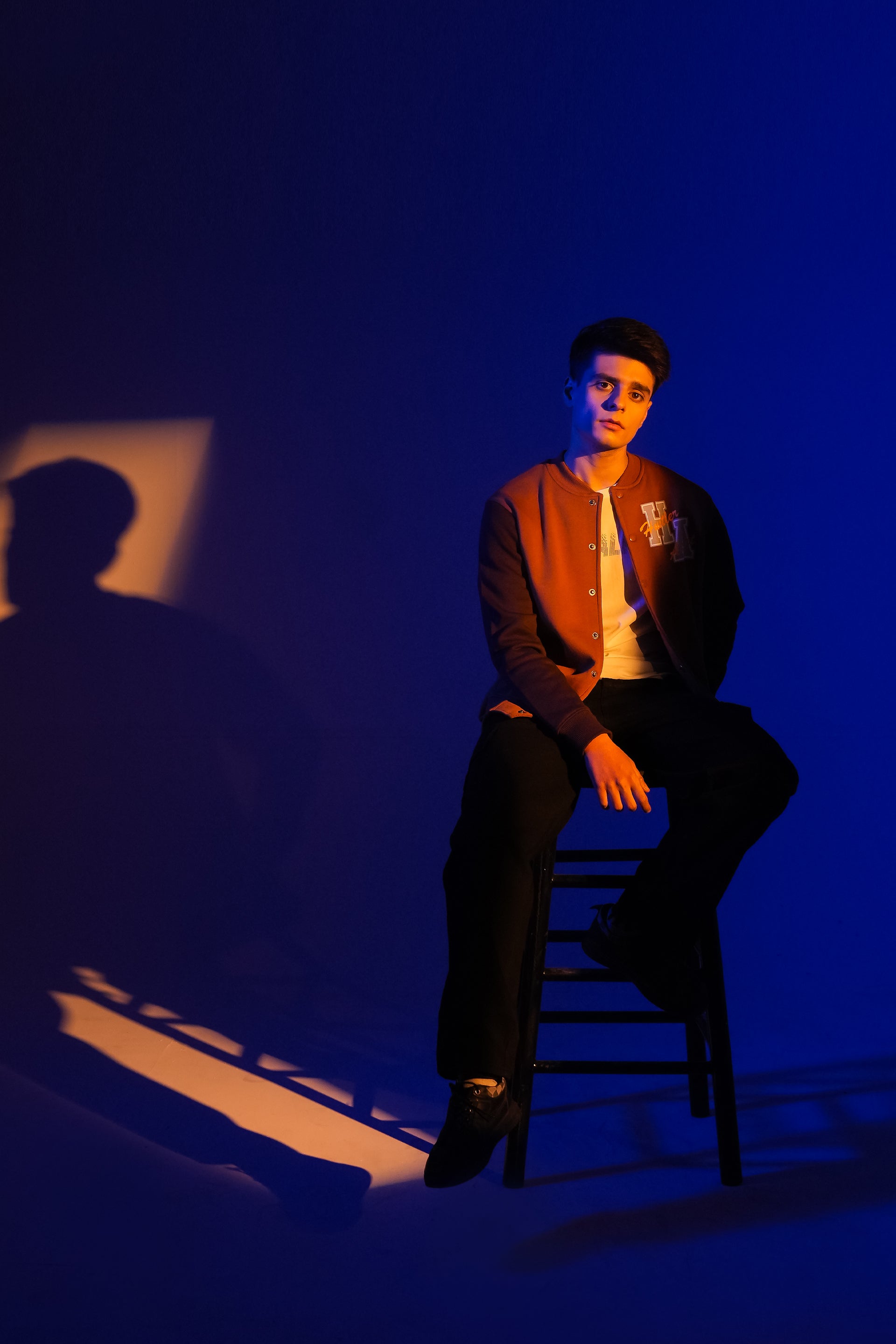 MEN BROWN JACKET Reality