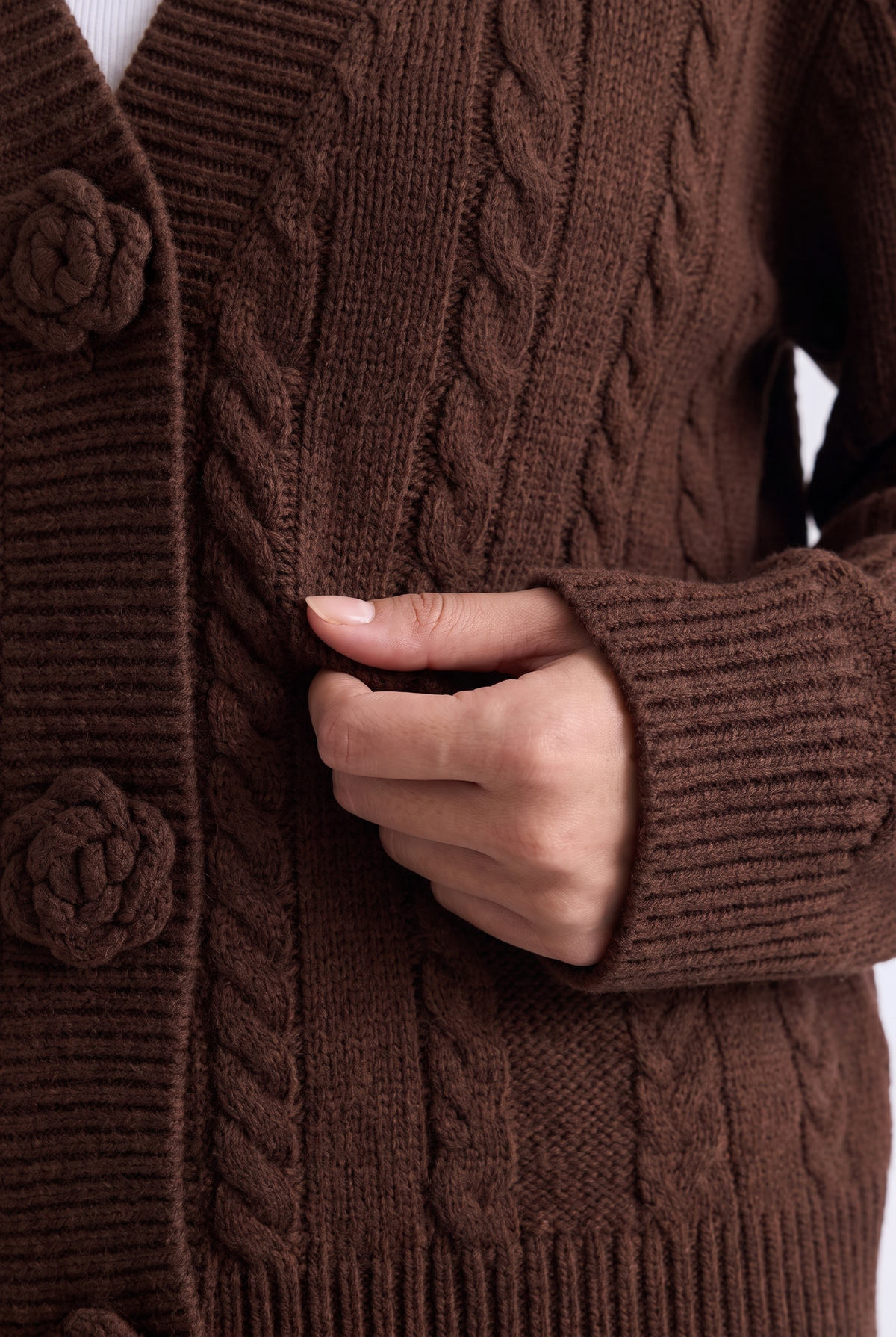 CHOCLATE SWEATER Reality
