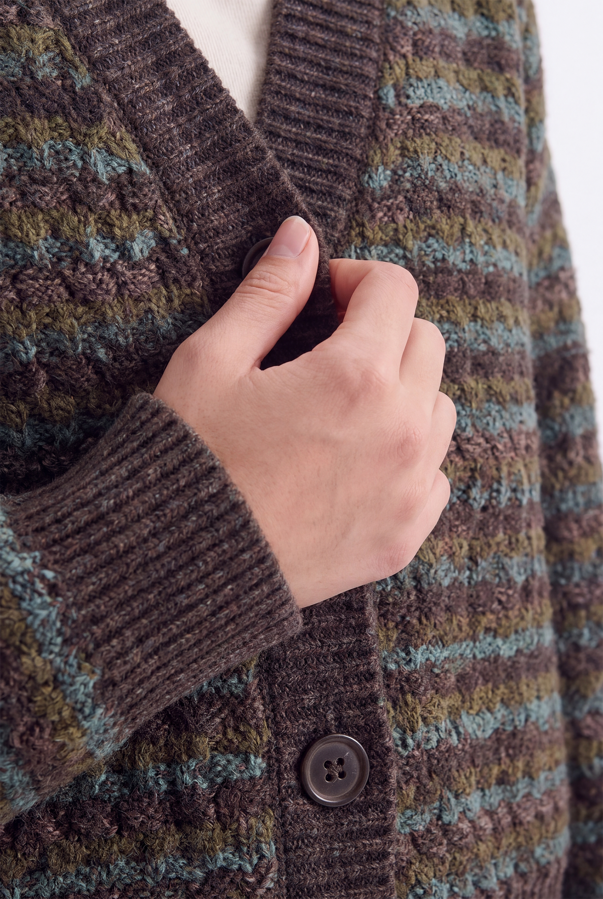 GREEN SWEATER Reality