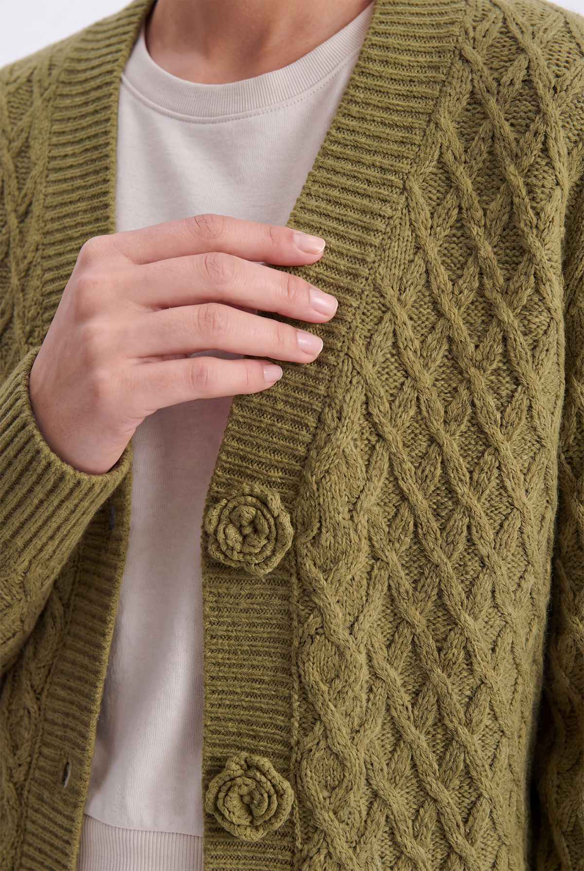 GREEN SWEATER Reality