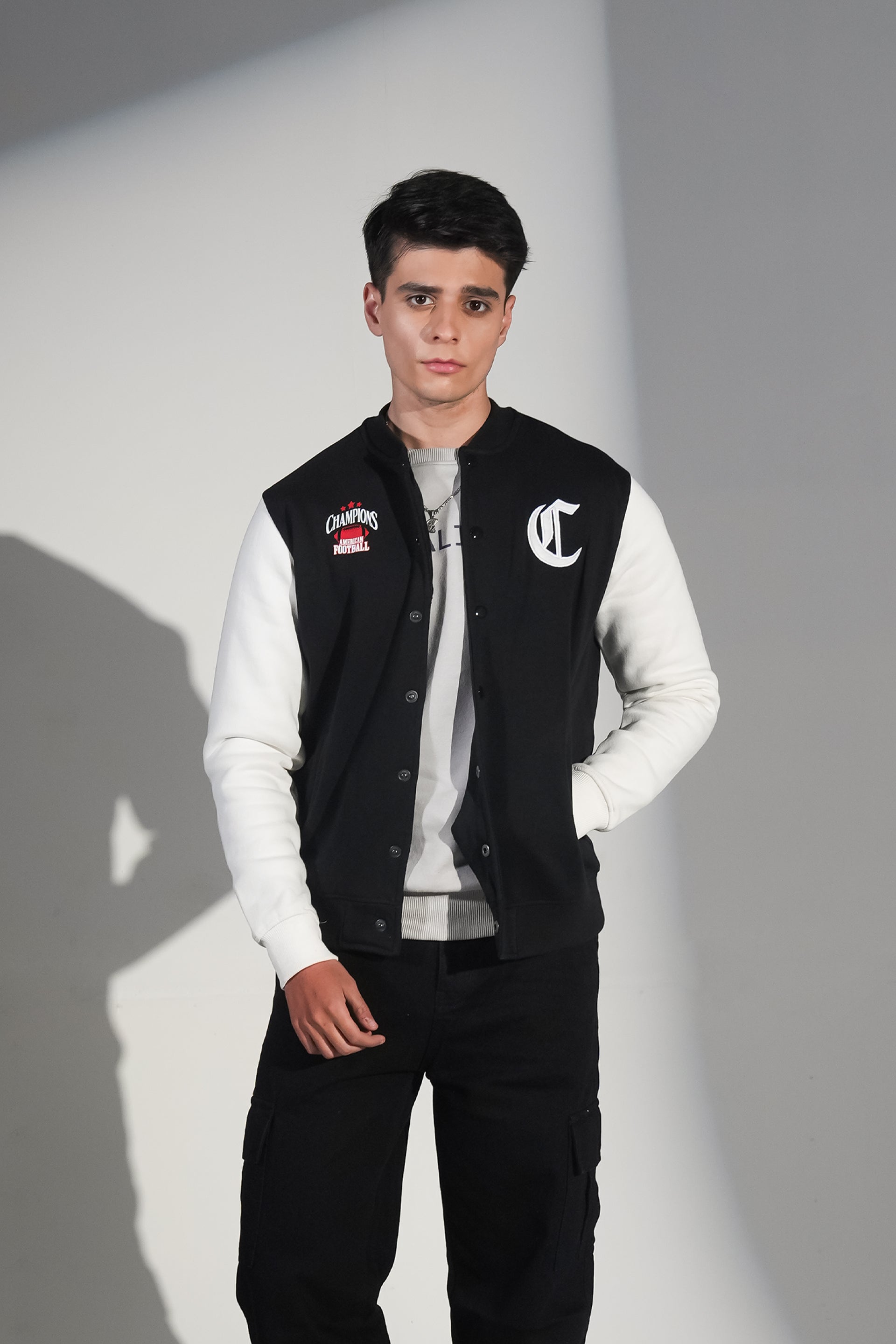 MEN BLACK JACKET Reality