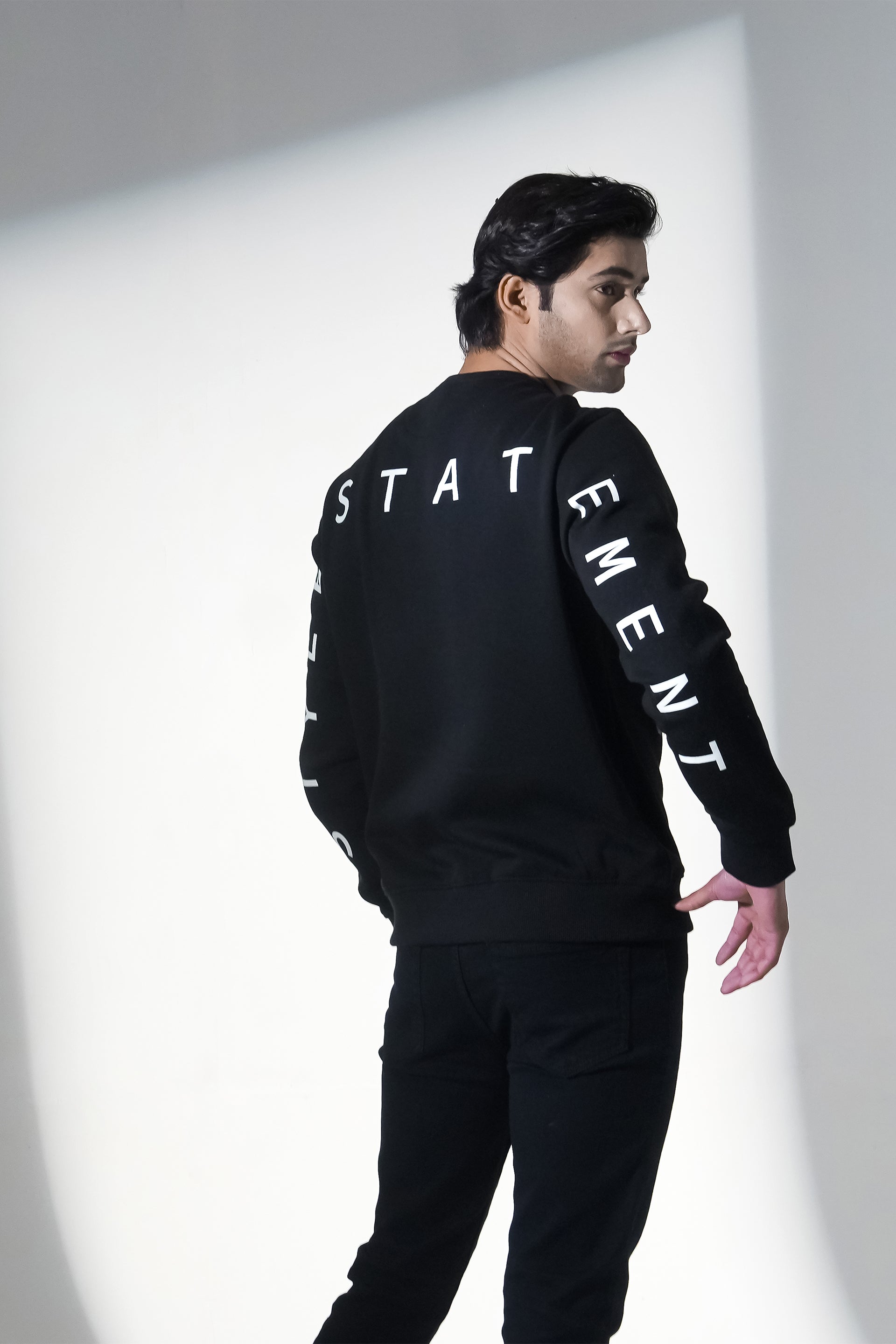 MEN'S BLACK SWEAT SHIRT Reality