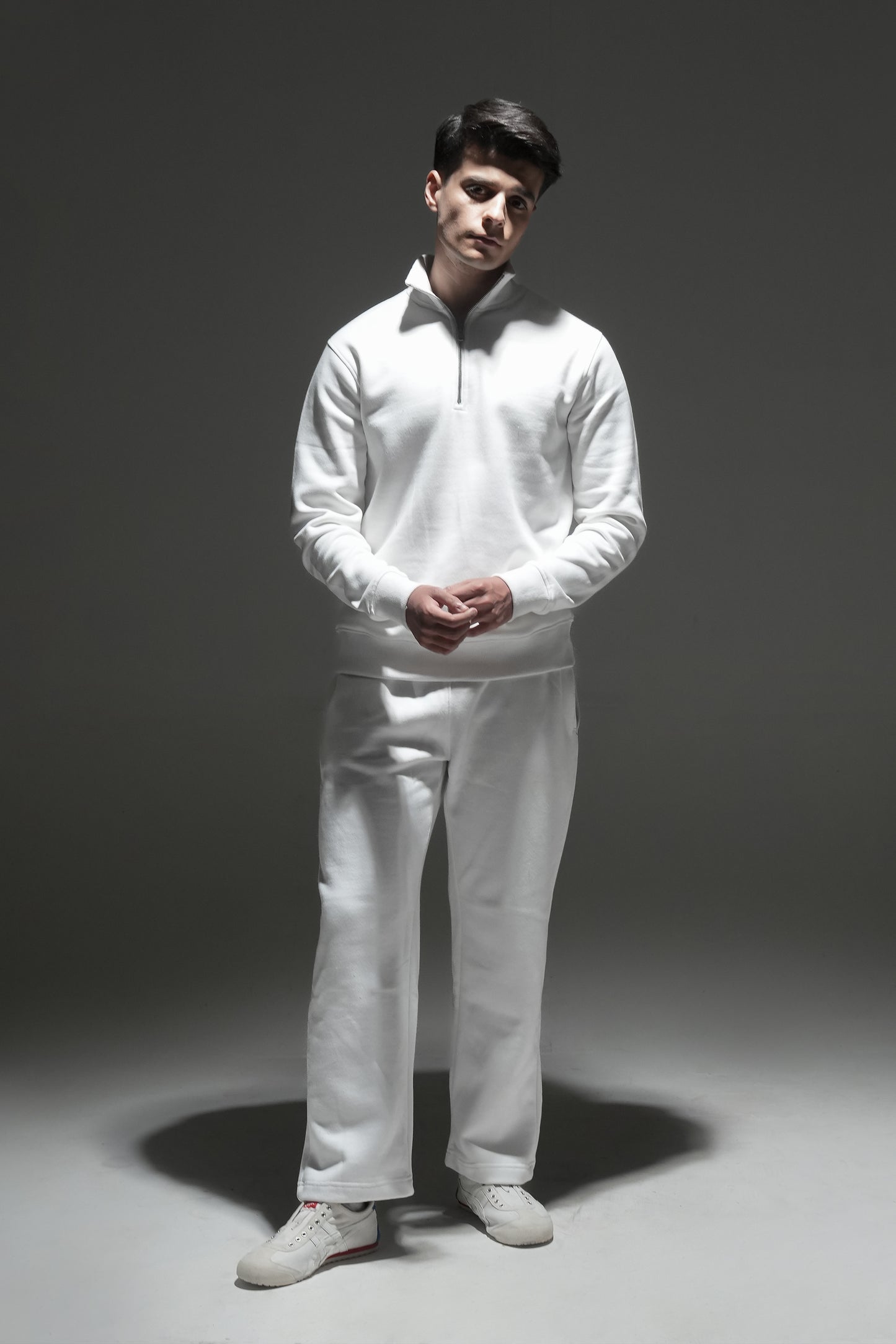 Men WHITE Zipper Pullover REALITY