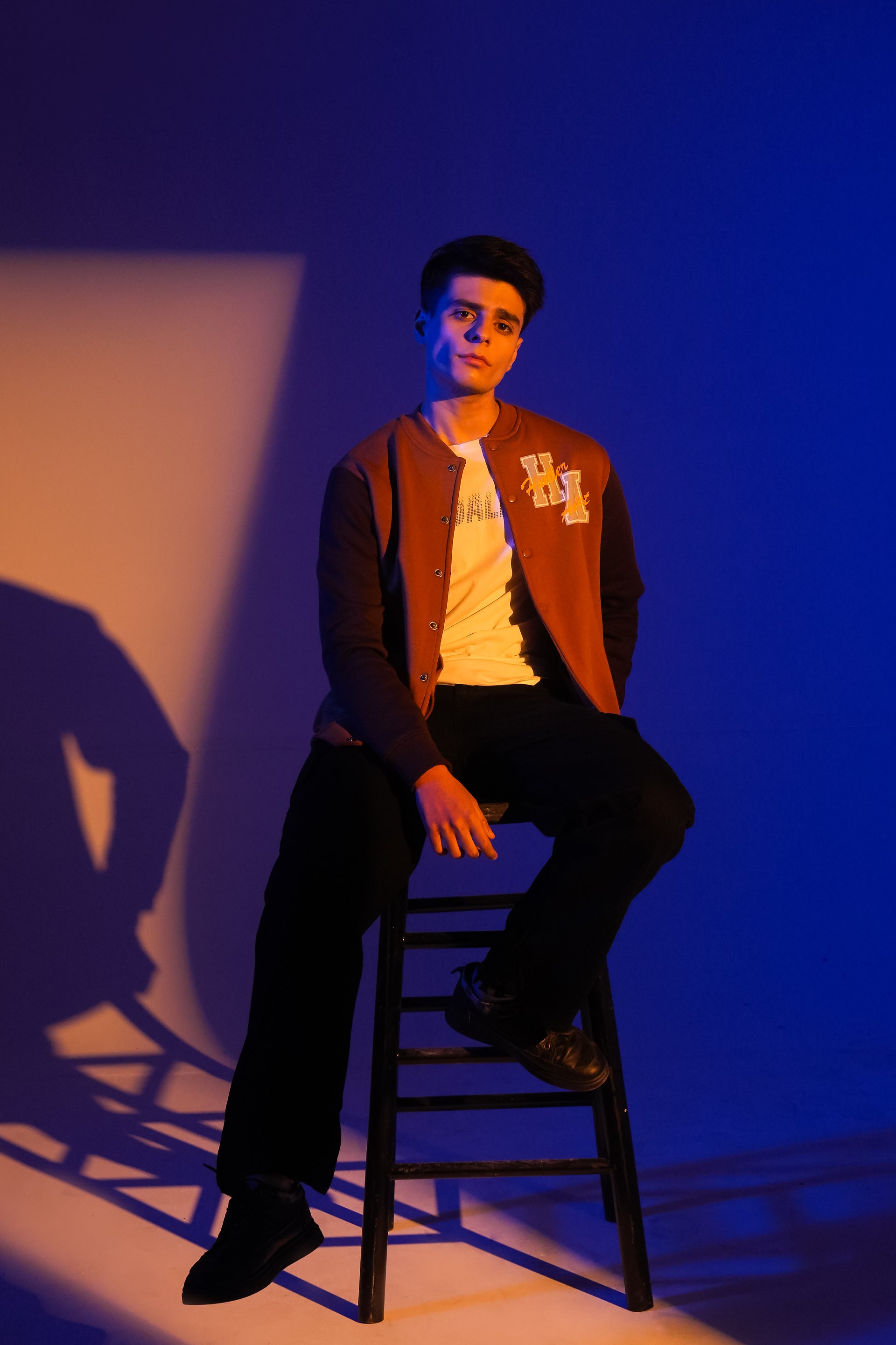 MEN BROWN JACKET Reality