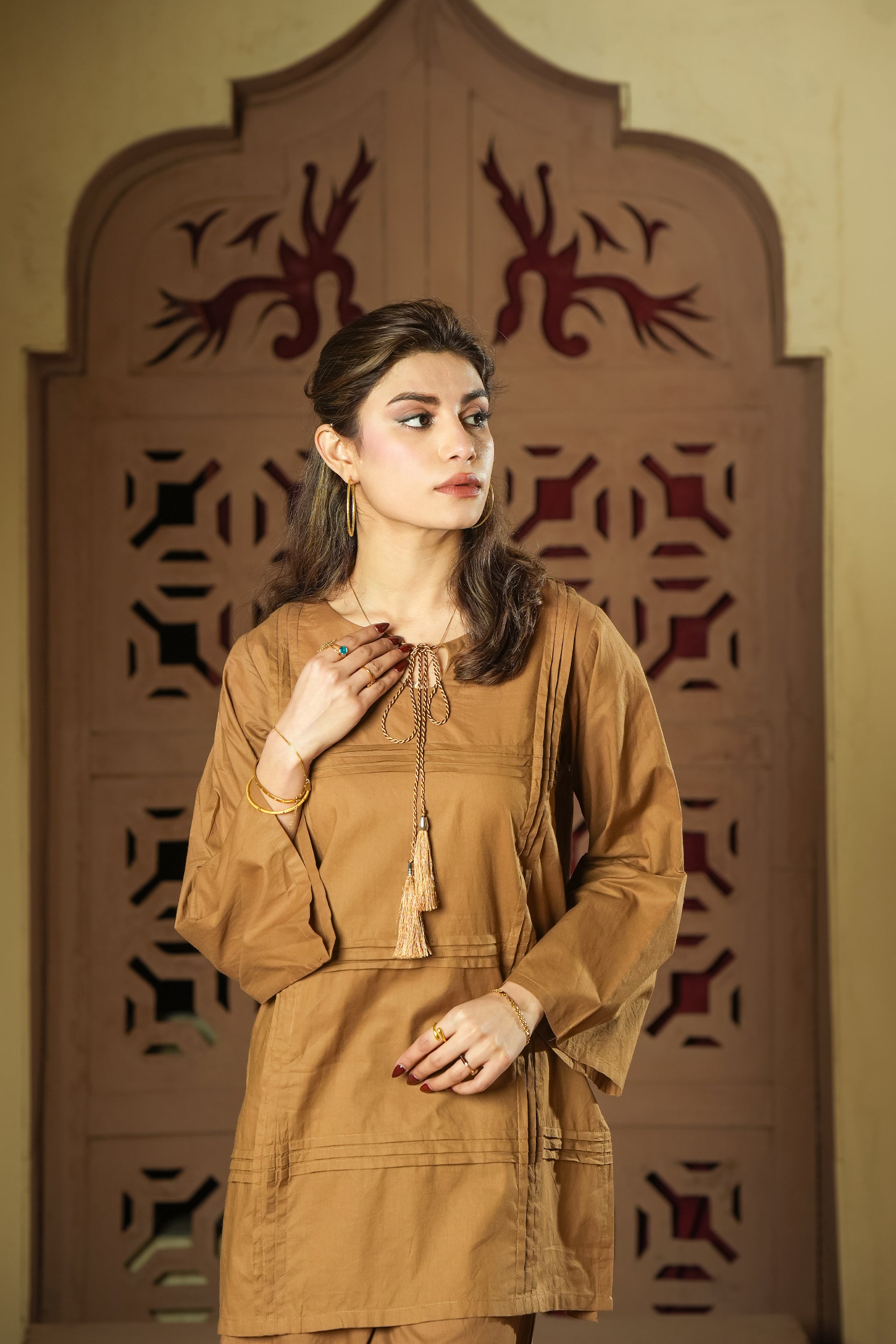 AMBER PLEAT SUIT Reality