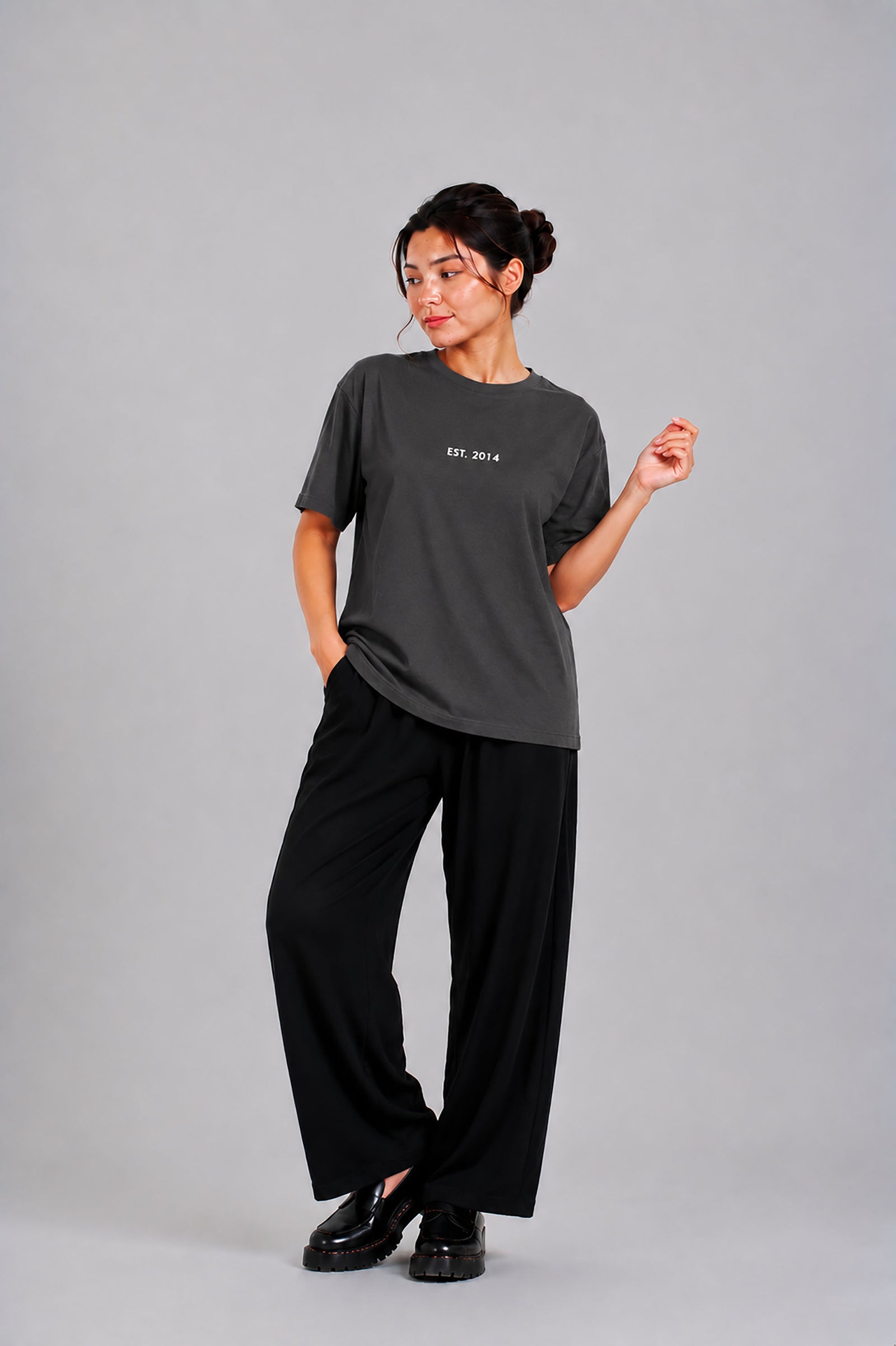 LADIES 2014 GRAPHIC DARK GREY TEE Reality