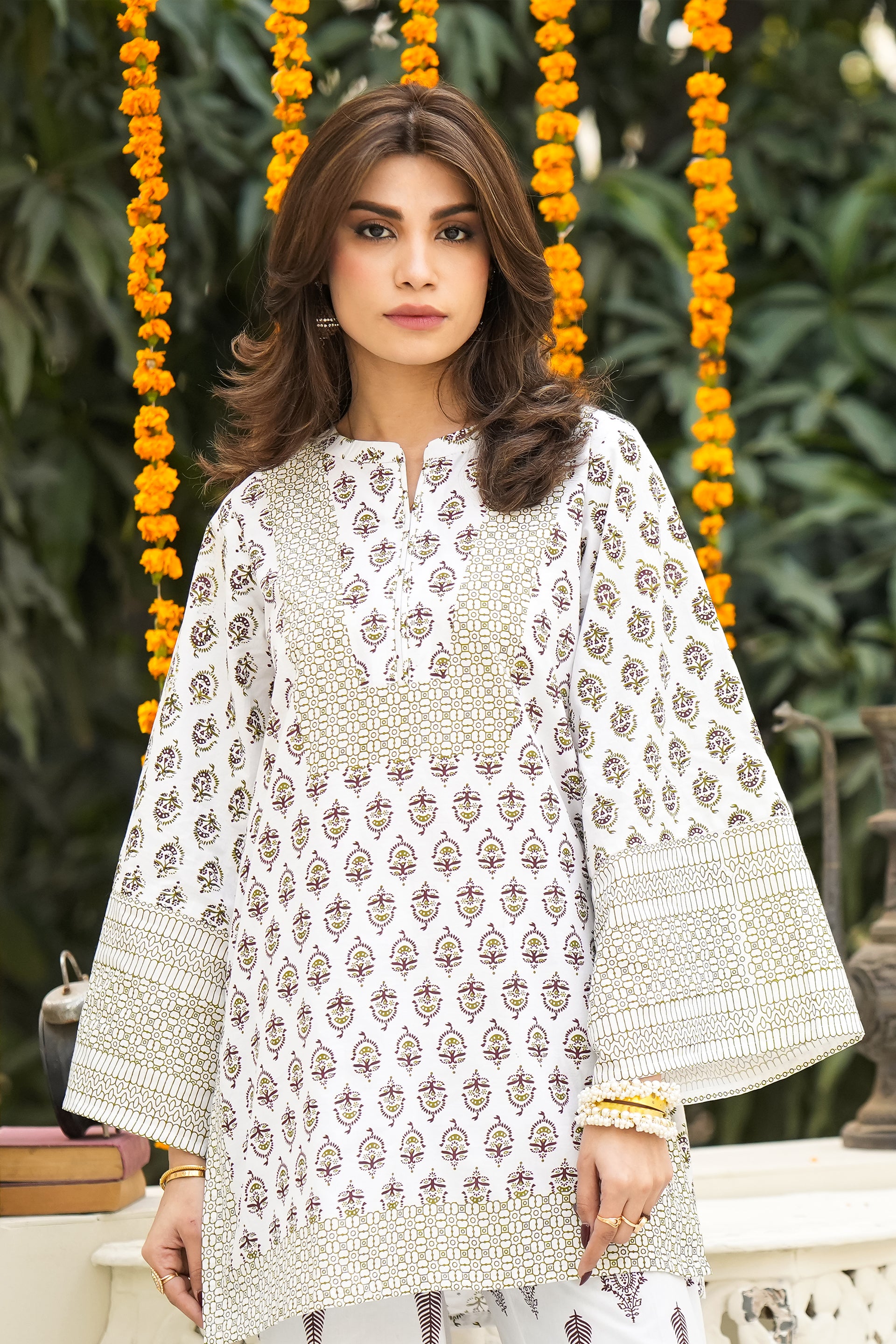 LADIES SAFA E GUL SUIT Reality