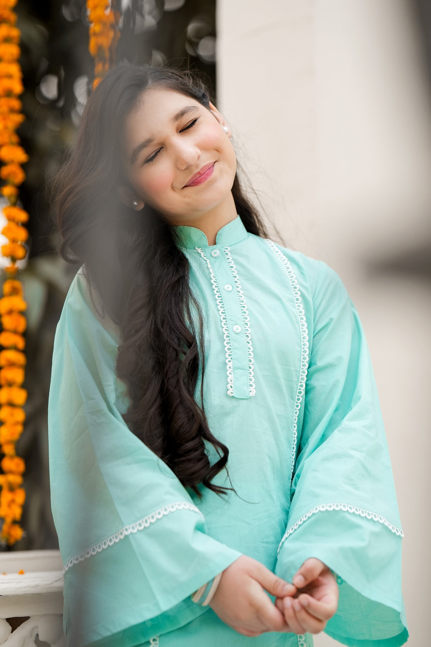 CELADON GRACE SEE GREEN SUIT Reality