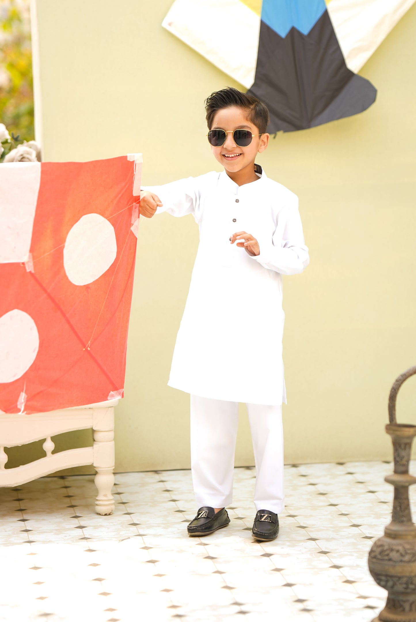 WHITE SHALWAAR KAMEEZ Reality