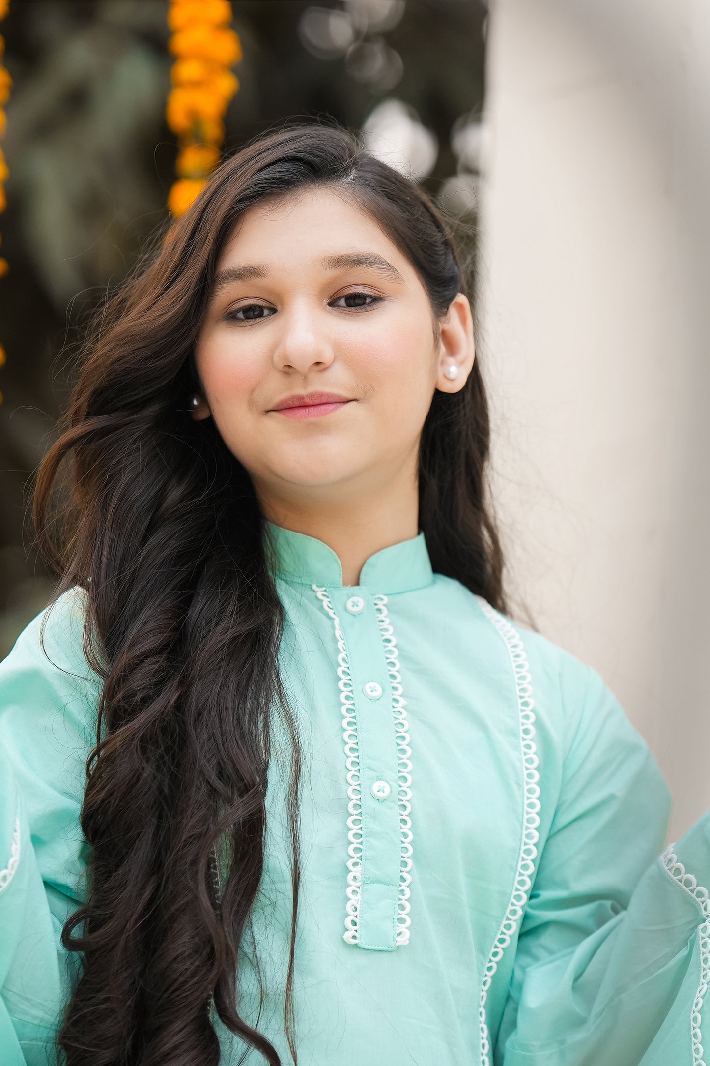 CELADON GRACE SEE GREEN SUIT Reality