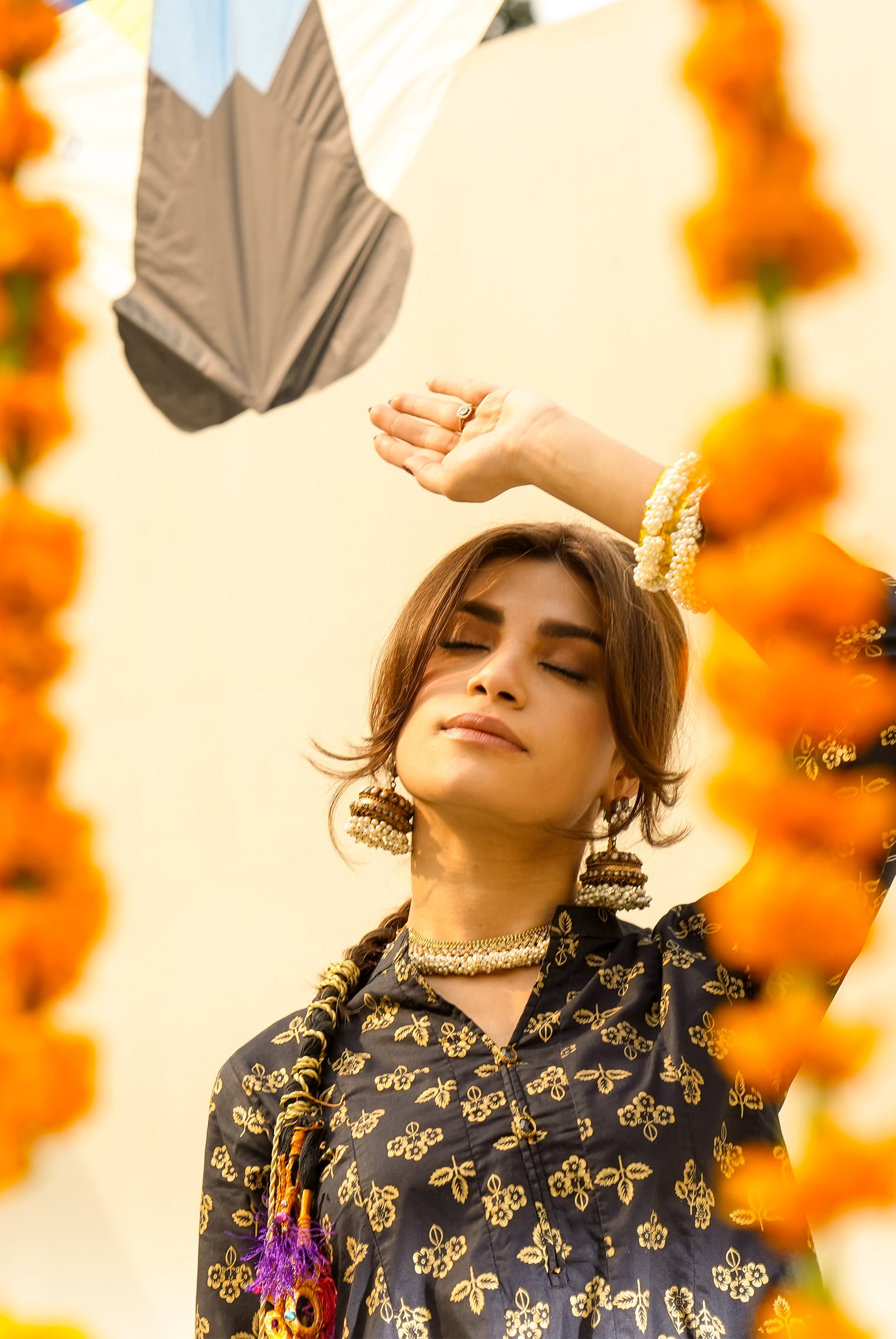 BLACK ZAR POSH SUIT Reality