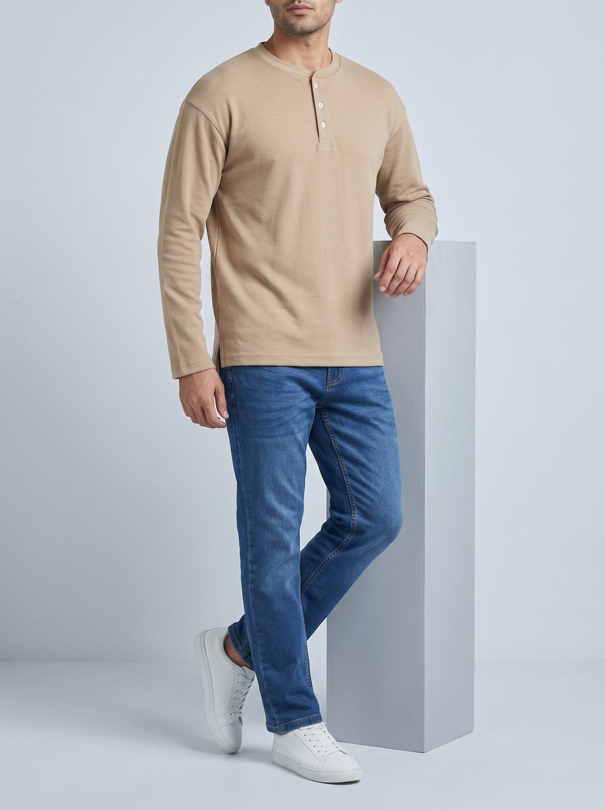 HENLEY NECK BROWN TEE