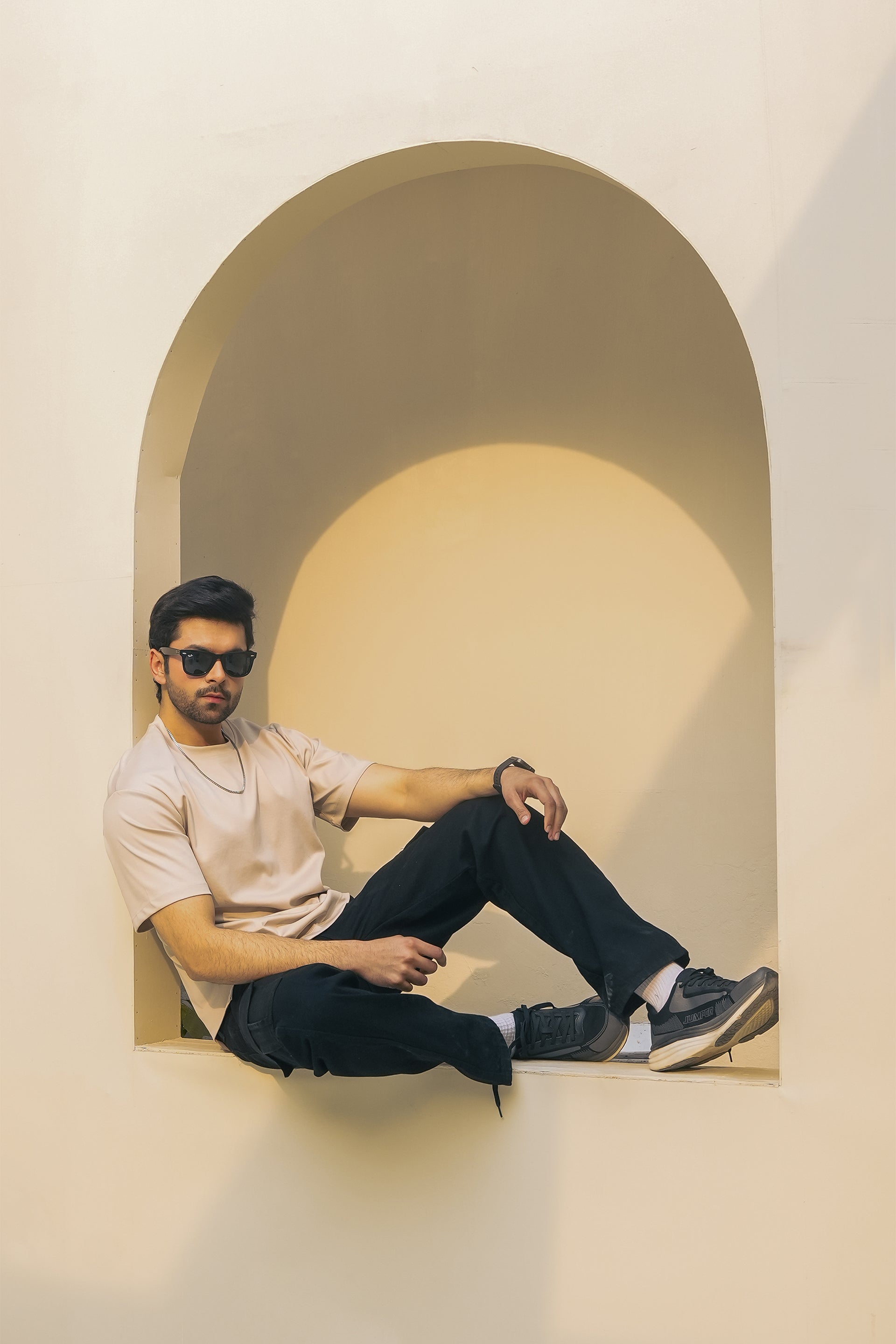 MEN CREAM DOWN SHOULDER T-SHIRT Reality