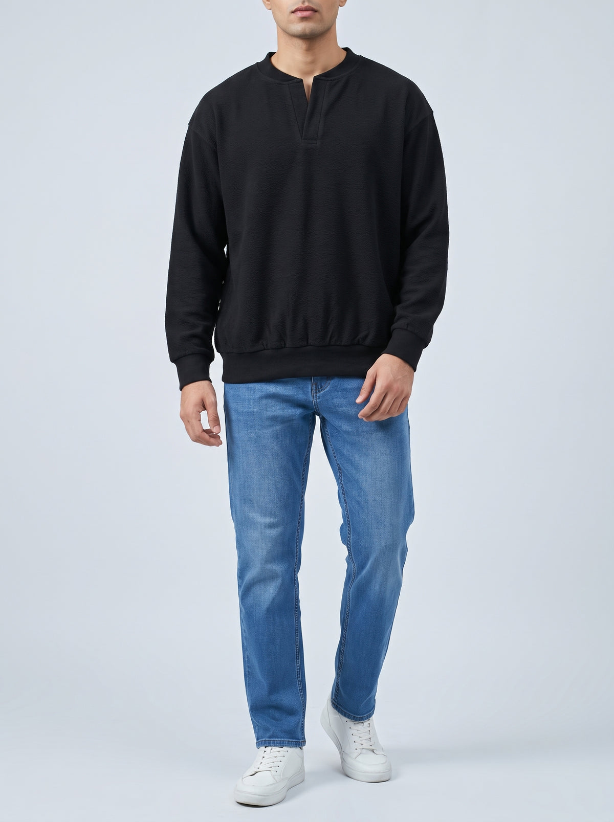TEXTURED BLACK SWEATSHIRT REALITY