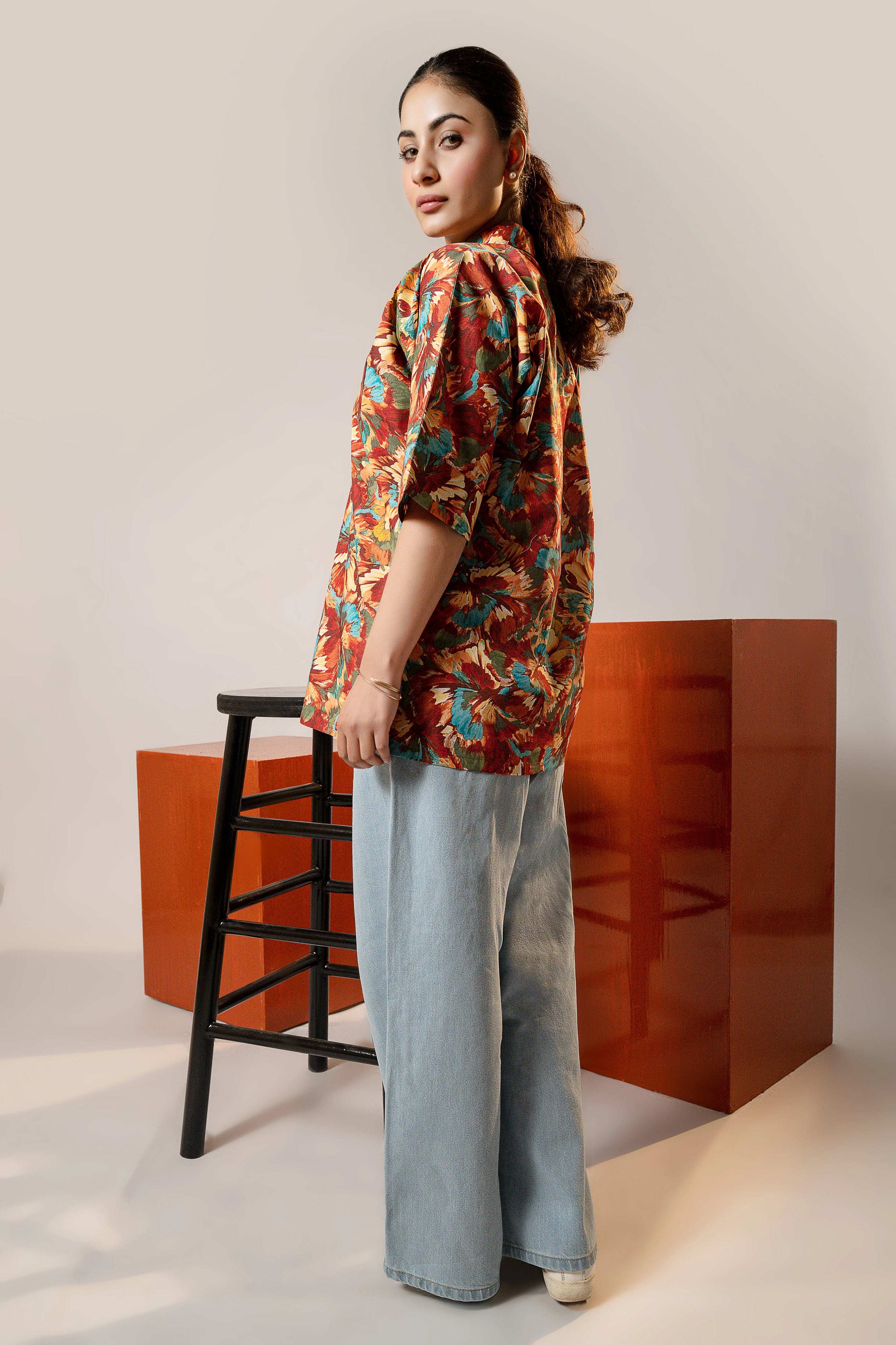 RUSTIC HUES TOP REALITY