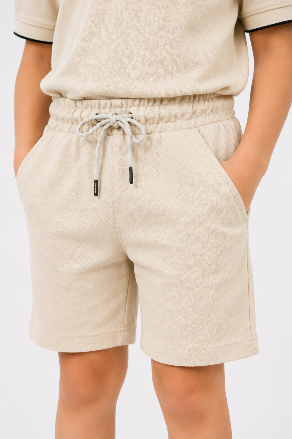 KIDS CREAM SHORTS