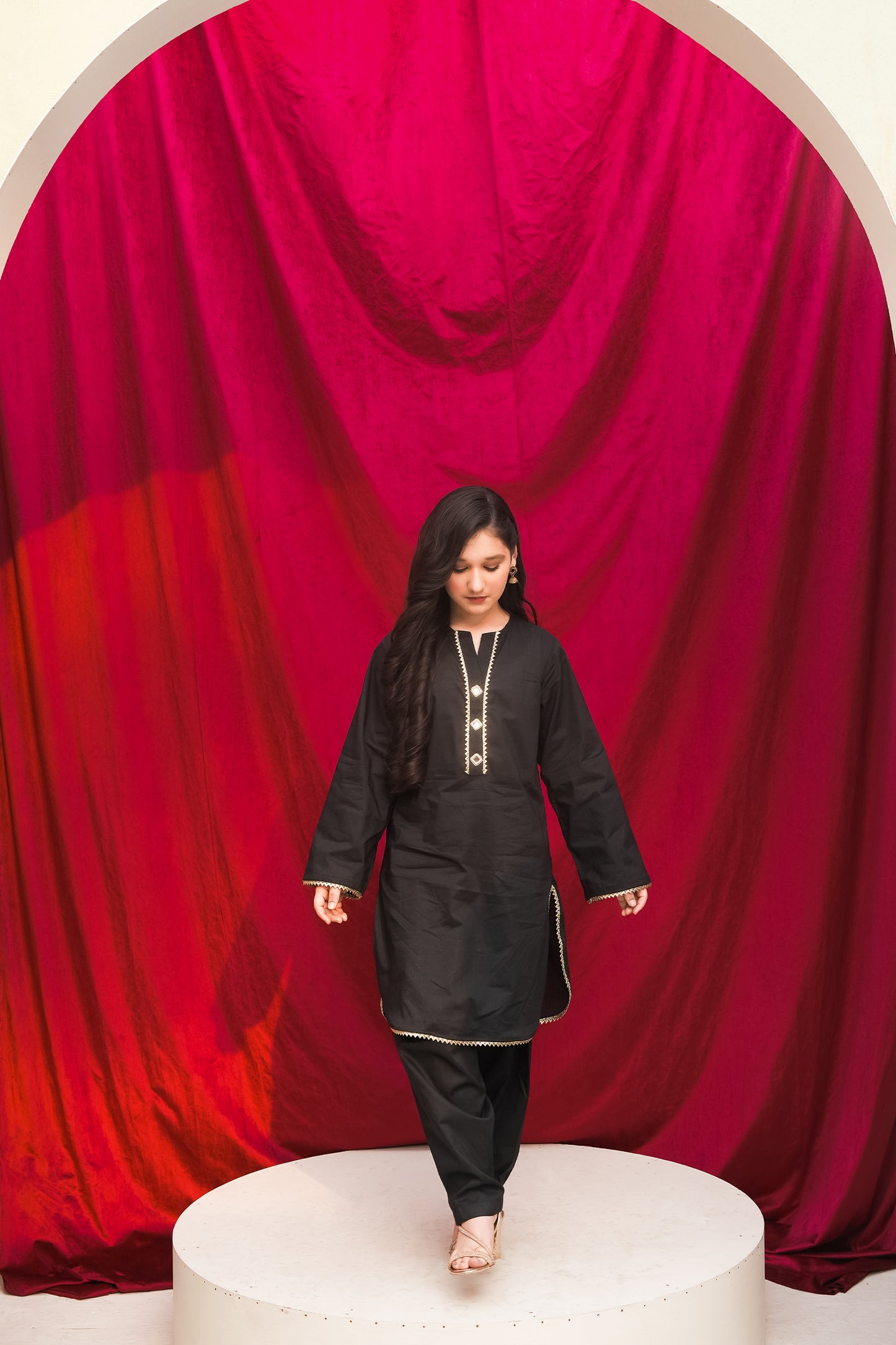 BLACK ETHNIC POP CO-ORD SET Reality