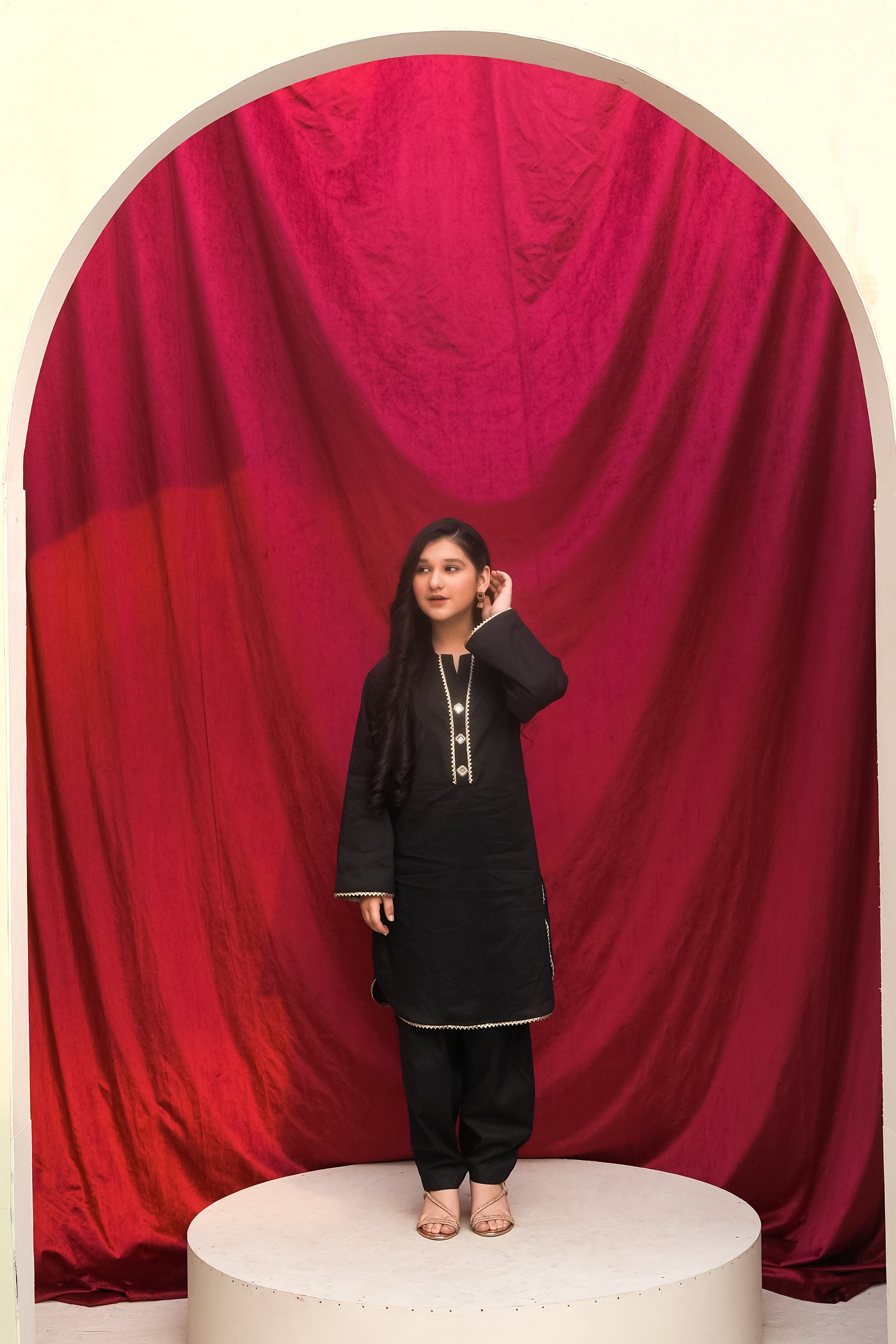 BLACK ETHNIC POP CO-ORD SET Reality