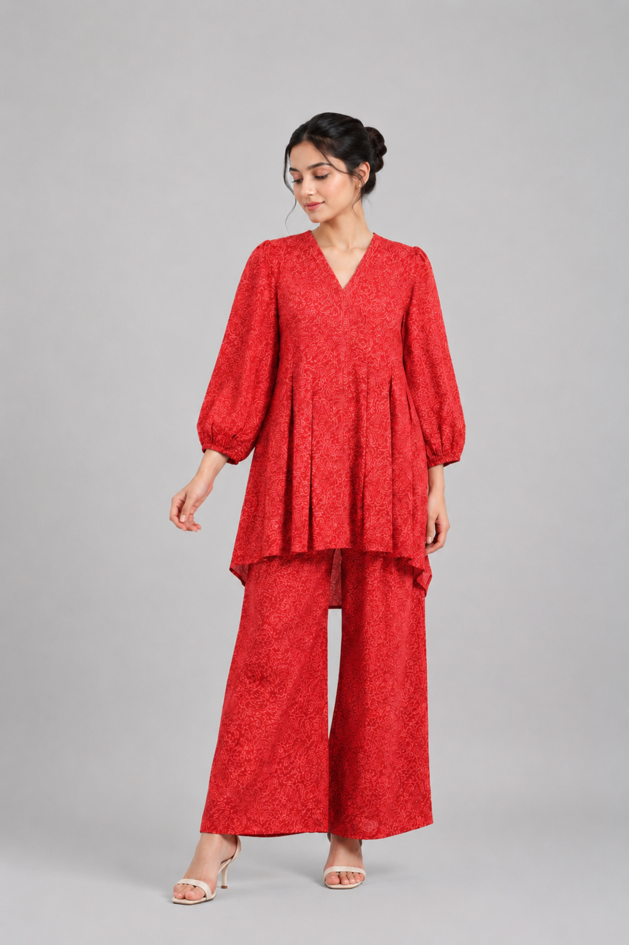 FLORAL PRINTED RED SUIT Reality