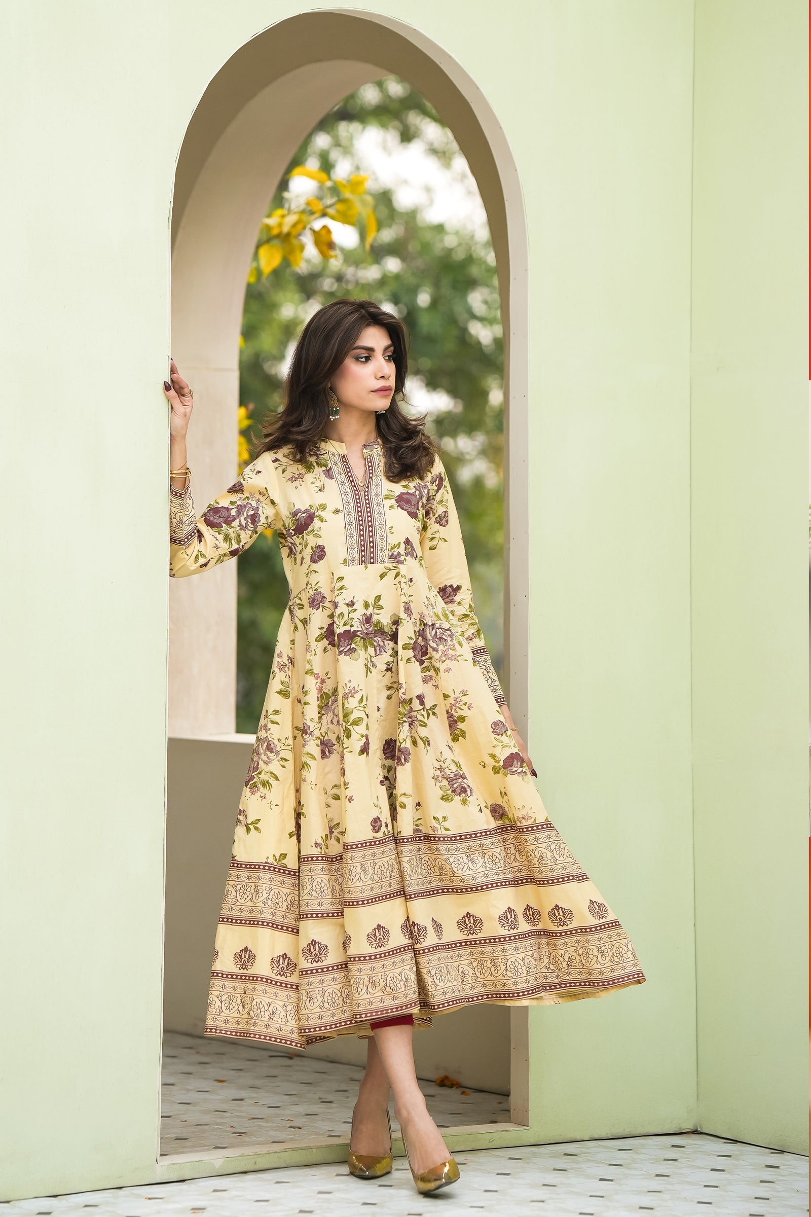 ZEHRA-E-GUL FROCK Reality