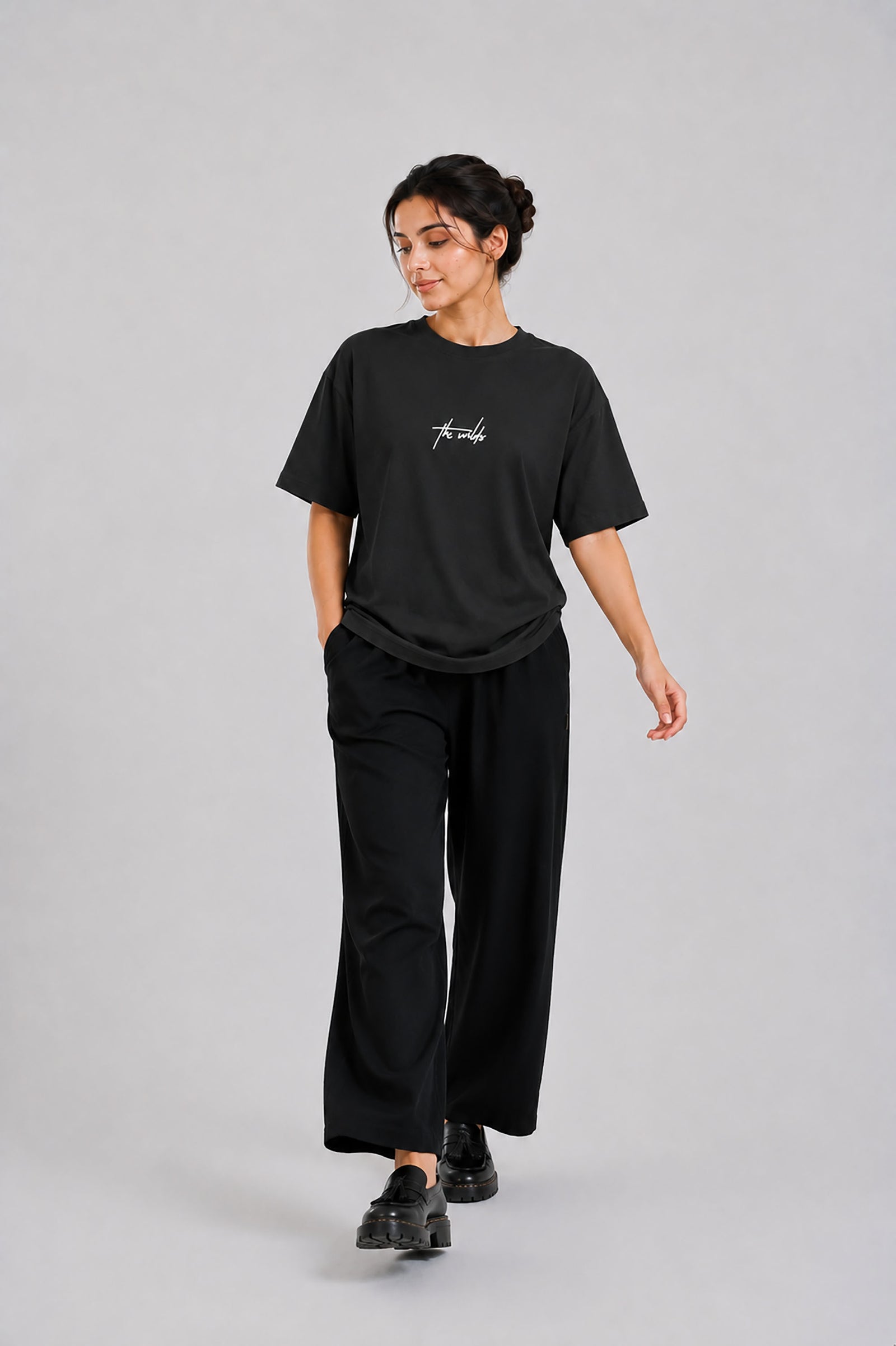 THE WILD GRAPHIC JET BLACK TEE Reality