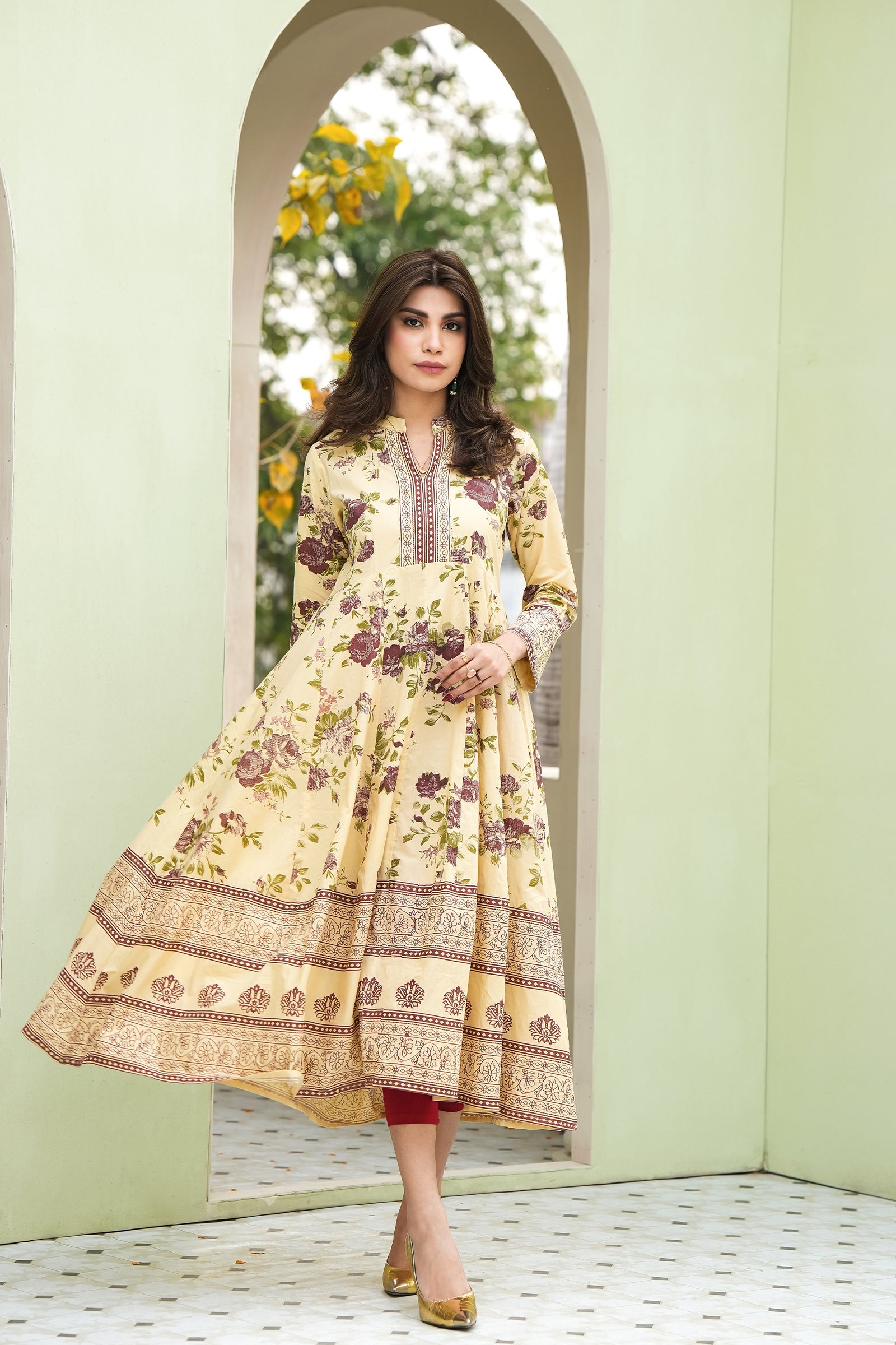 ZEHRA-E-GUL FROCK Reality