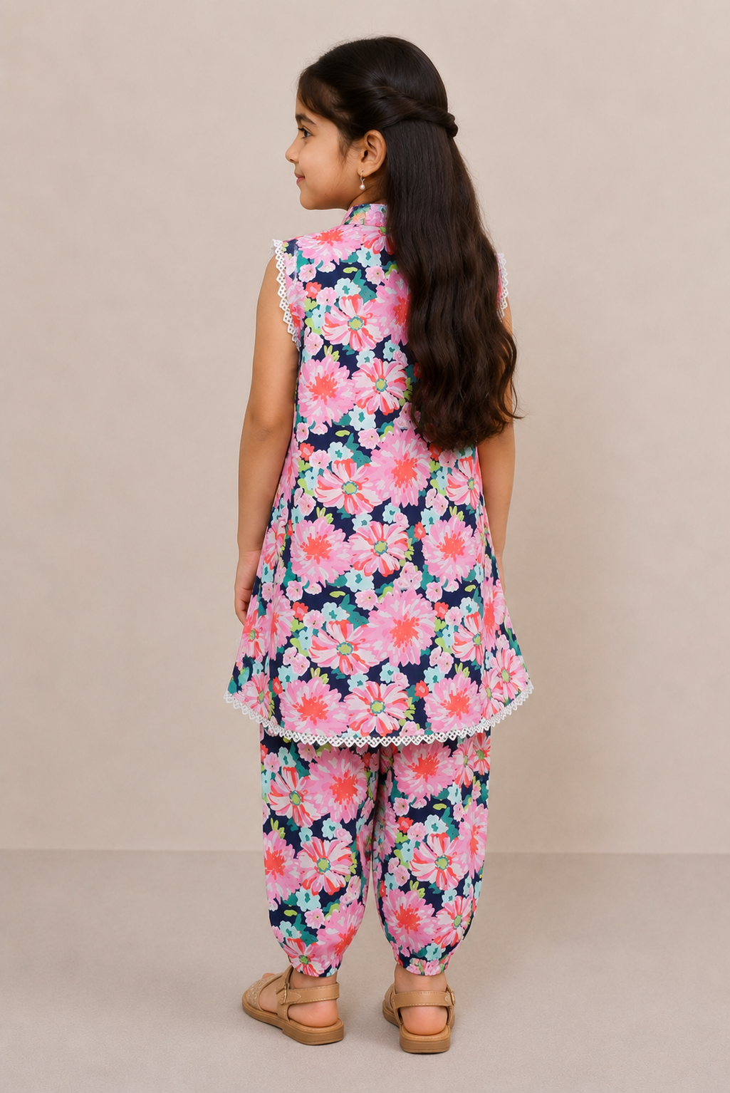 PINK GARDEN GRACE SUIT Reality