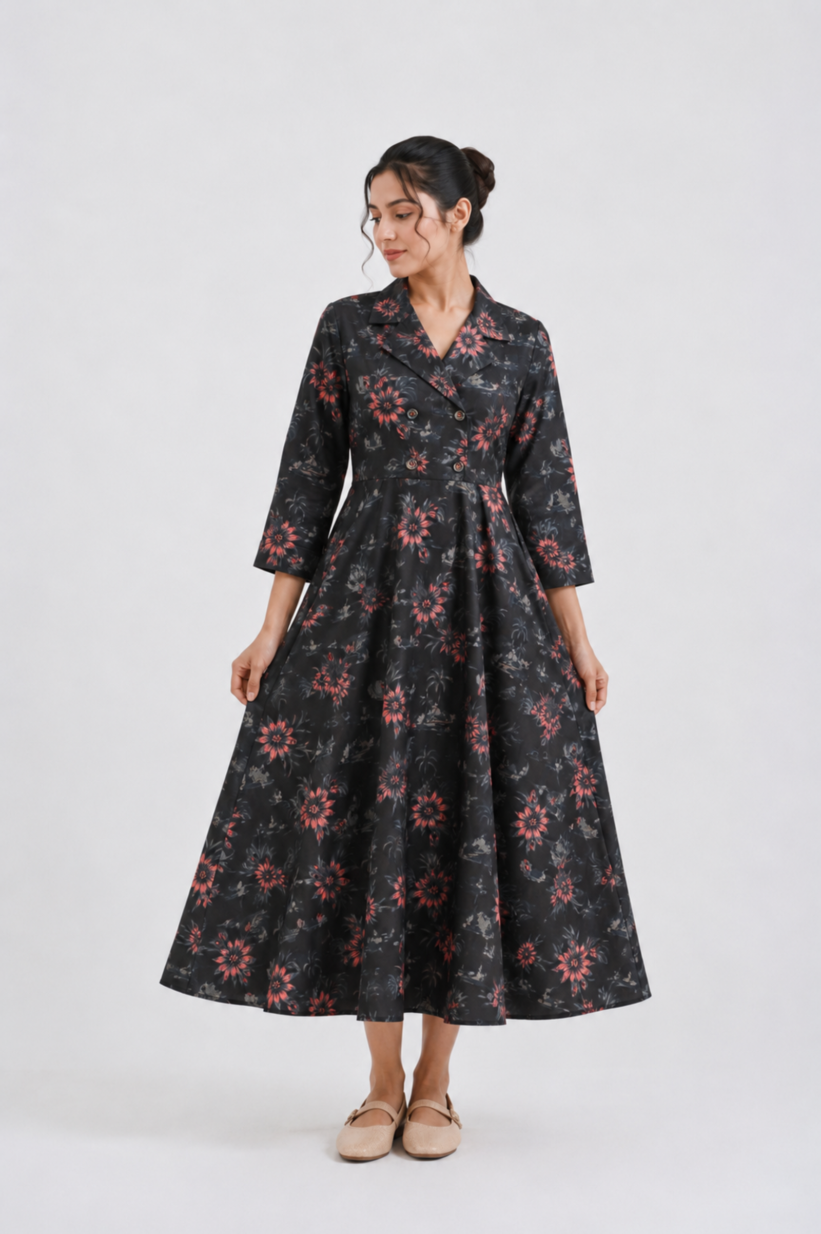 FLORAL BLACK TOP Reality