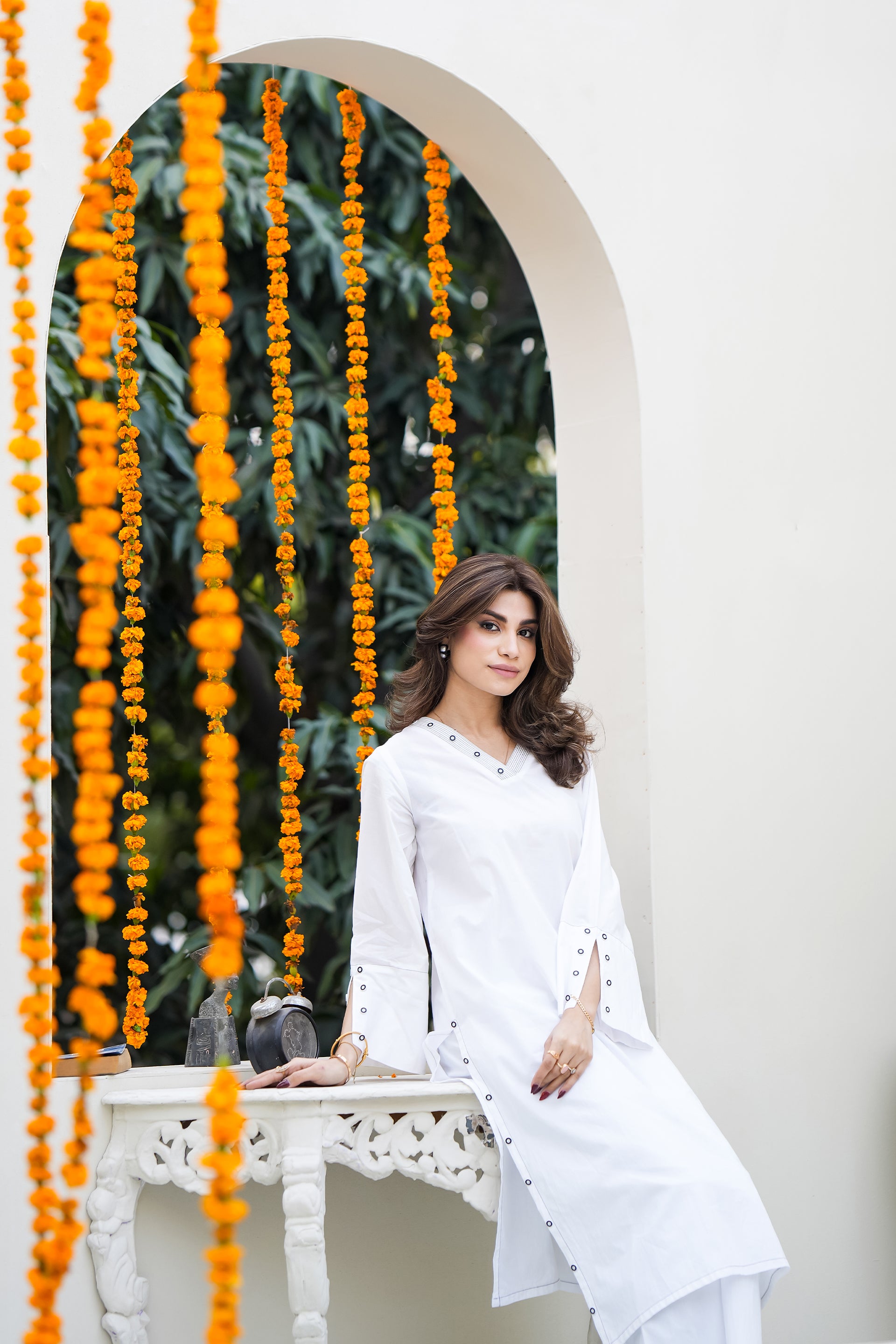 LINE AND LUXE Reality