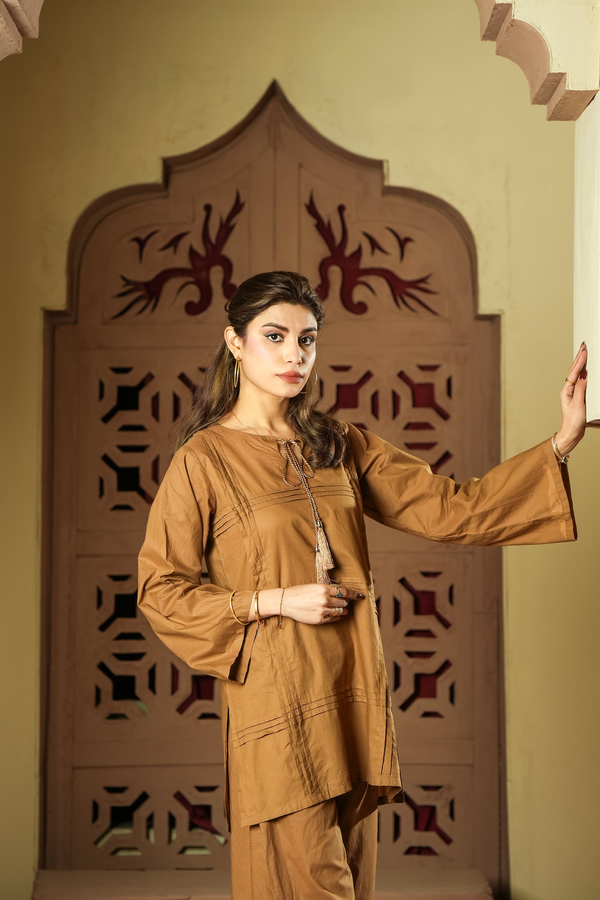 AMBER PLEAT SUIT Reality