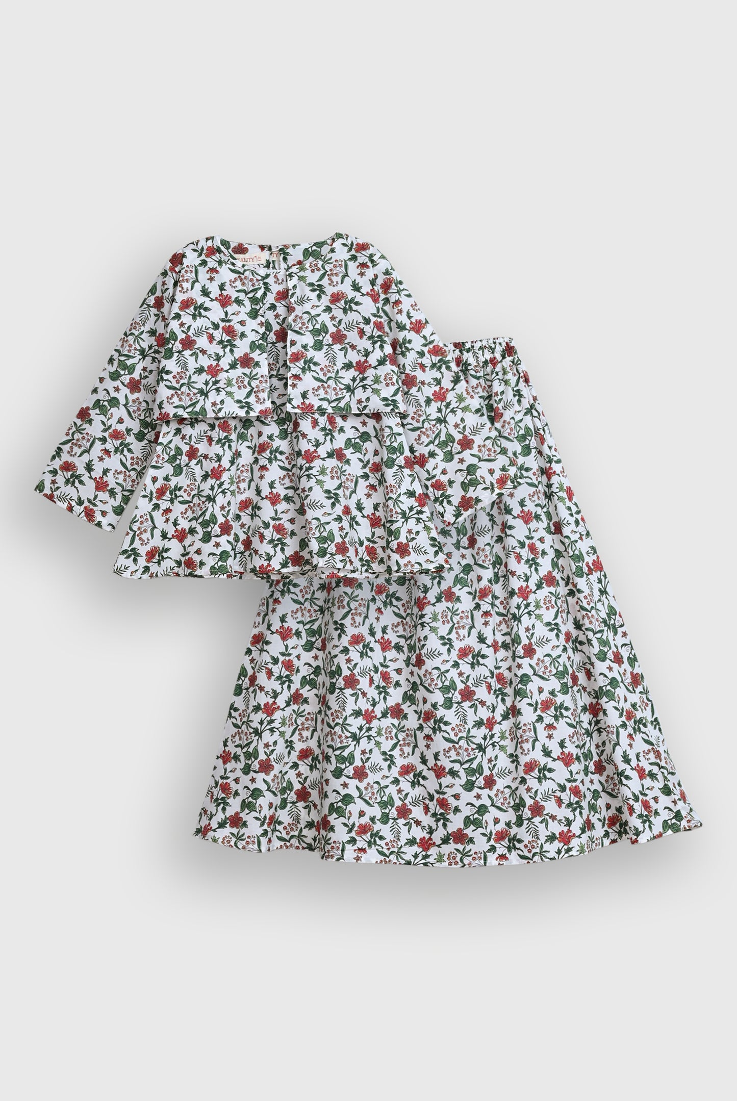 SUNNY GREEN DOODLE Reality