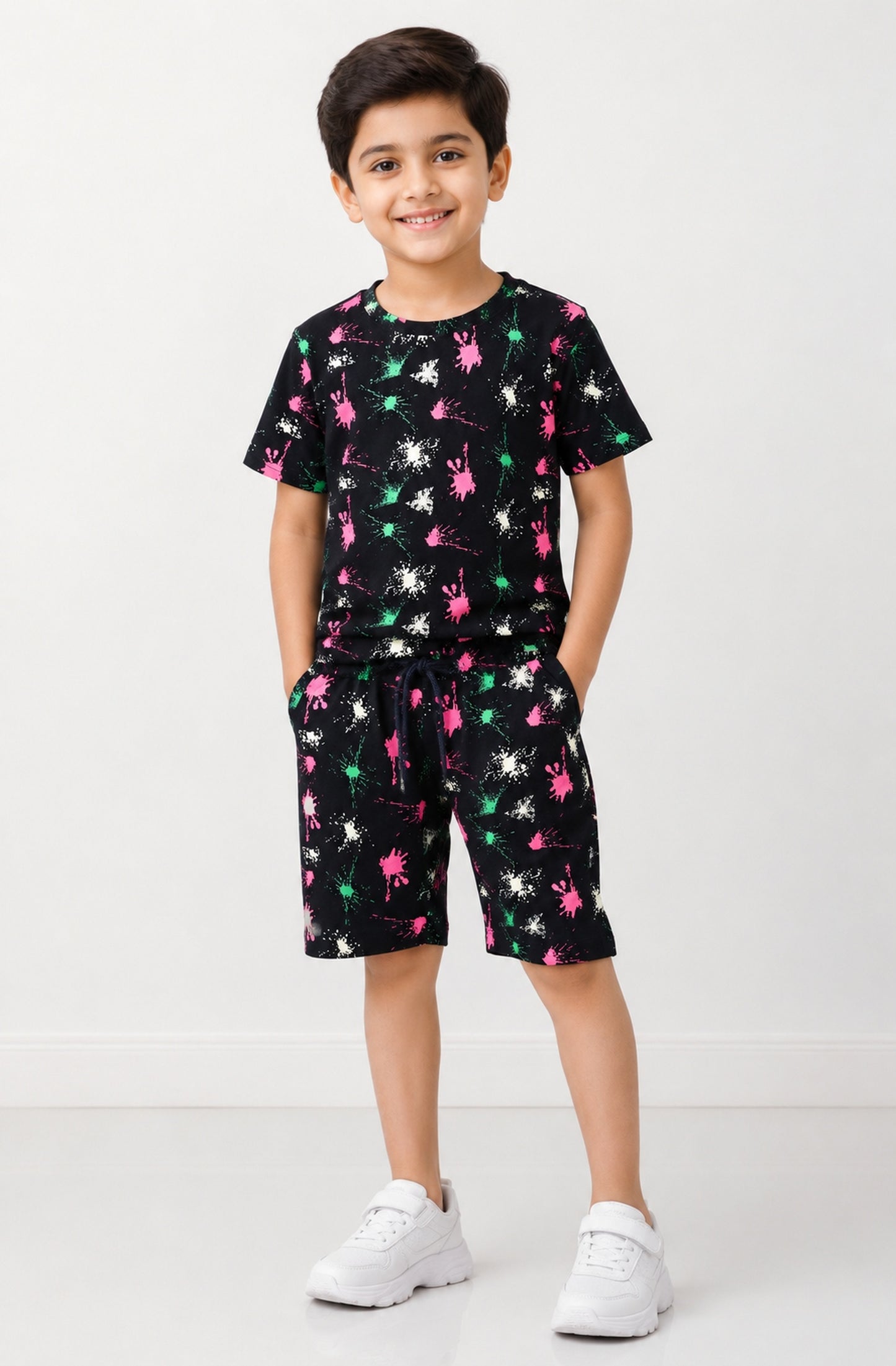 BLACK PRINTED T-SHIRT Reality