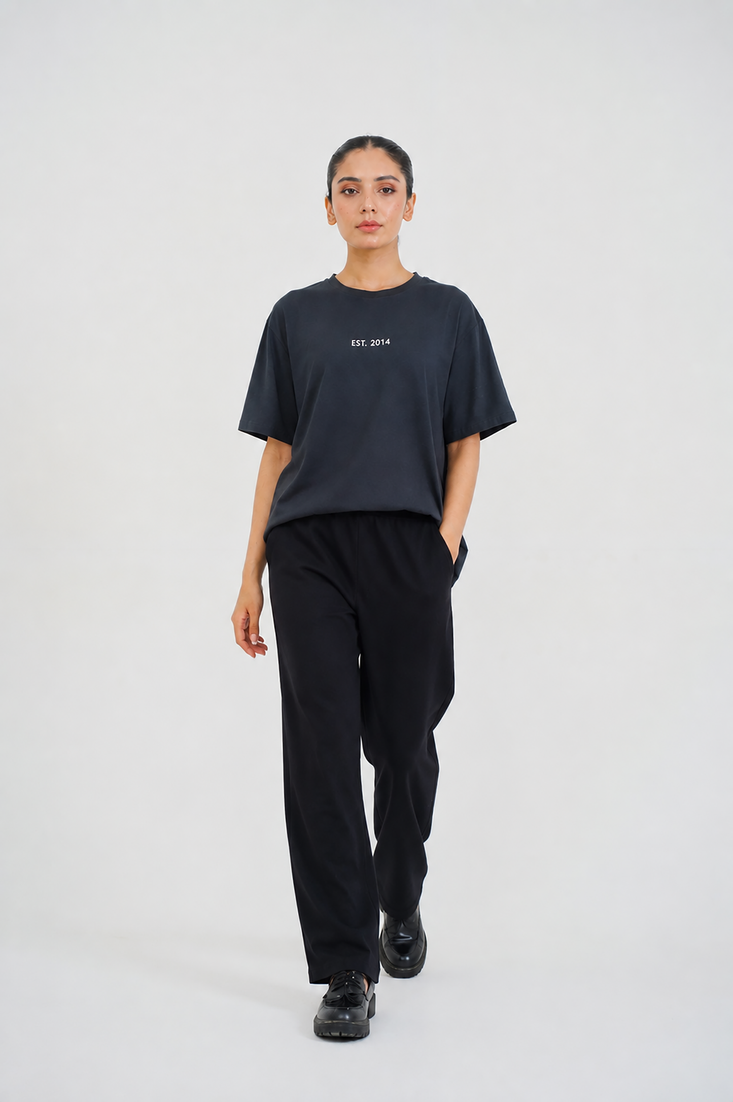 LADIES 2014 GRAPHIC DARK GREY TEE