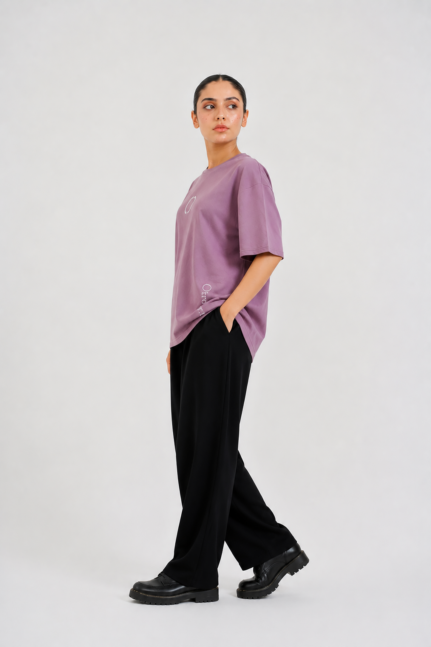 LADIES LIGHT PURPLE OTROVERT GRAPHIC TEE