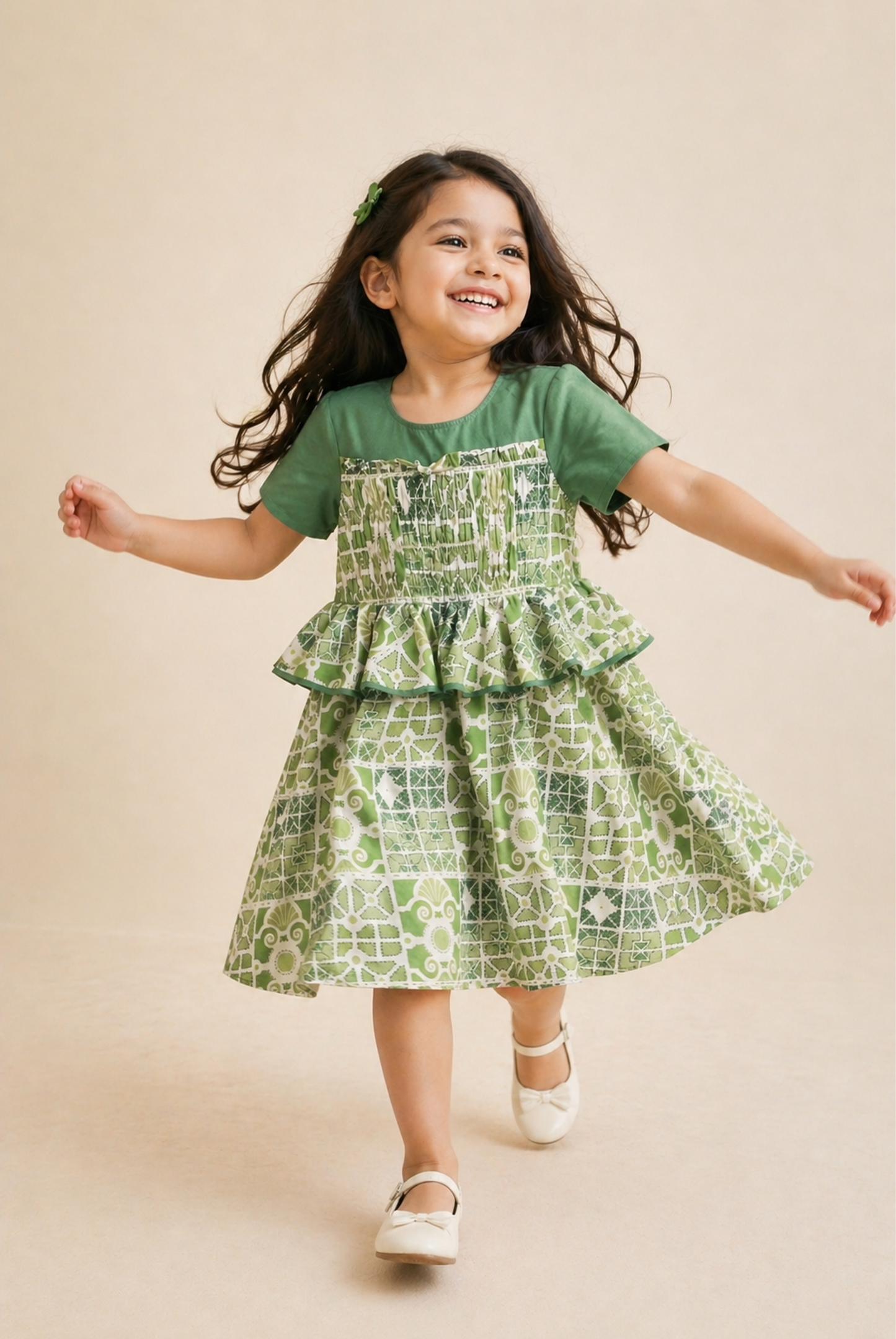GIRLS GREEN FROCK Reality