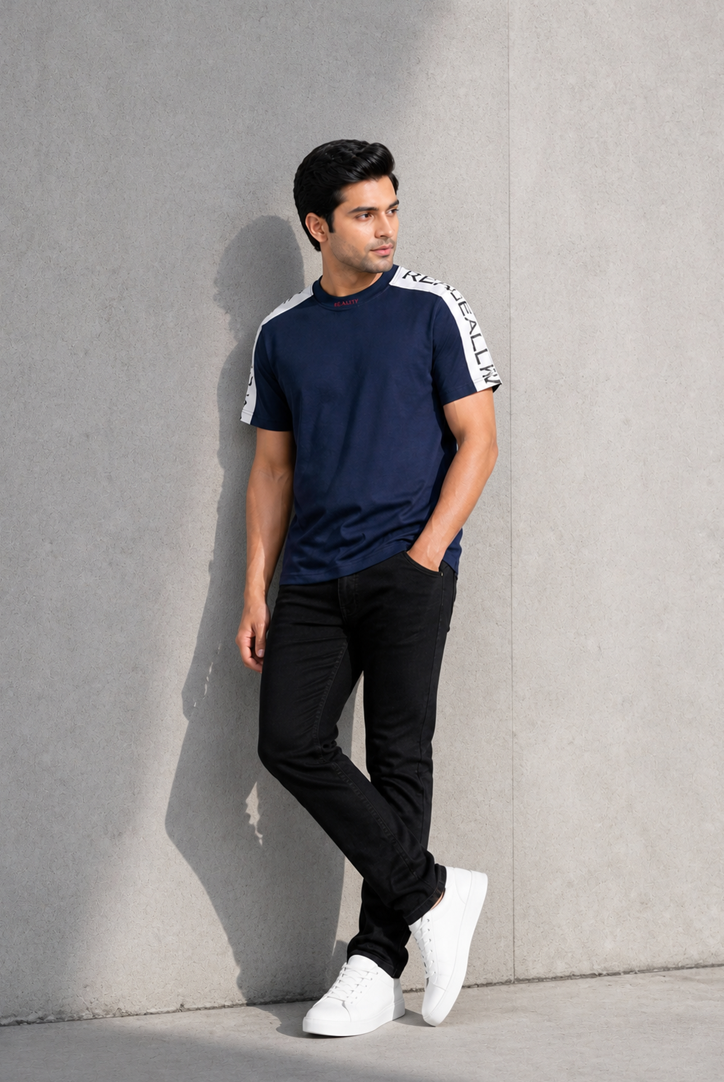 MEN NAVY T-SHIRT Reality
