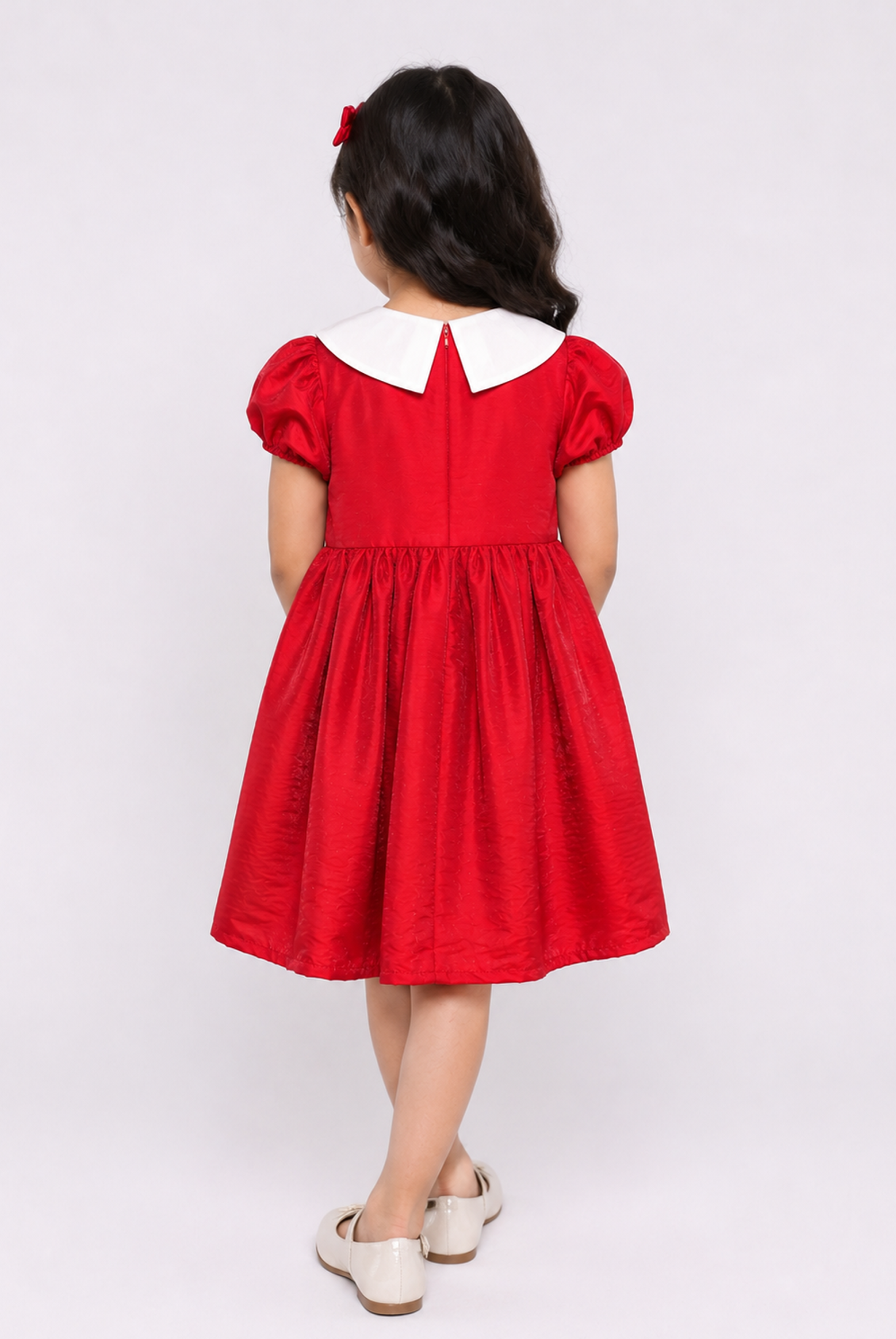 GIRLS RED FROCK Reality